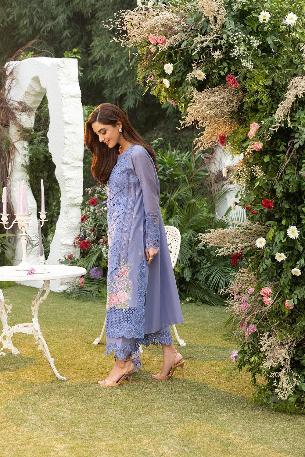 Sobia Nazir | Luxury Lawn 25 | 10B - Rang-e-Khaas
