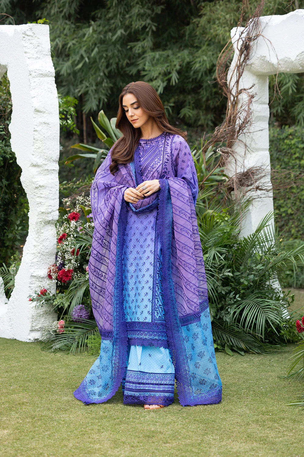 Sobia Nazir | Luxury Lawn 25 | 12B - Rang-e-Khaas