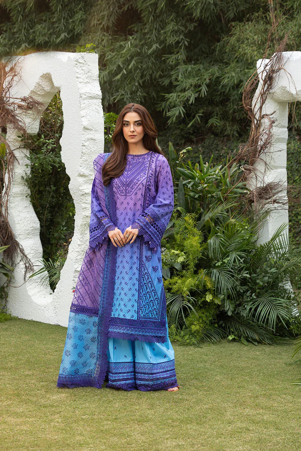 Sobia Nazir | Luxury Lawn 25 | 12B - Rang-e-Khaas
