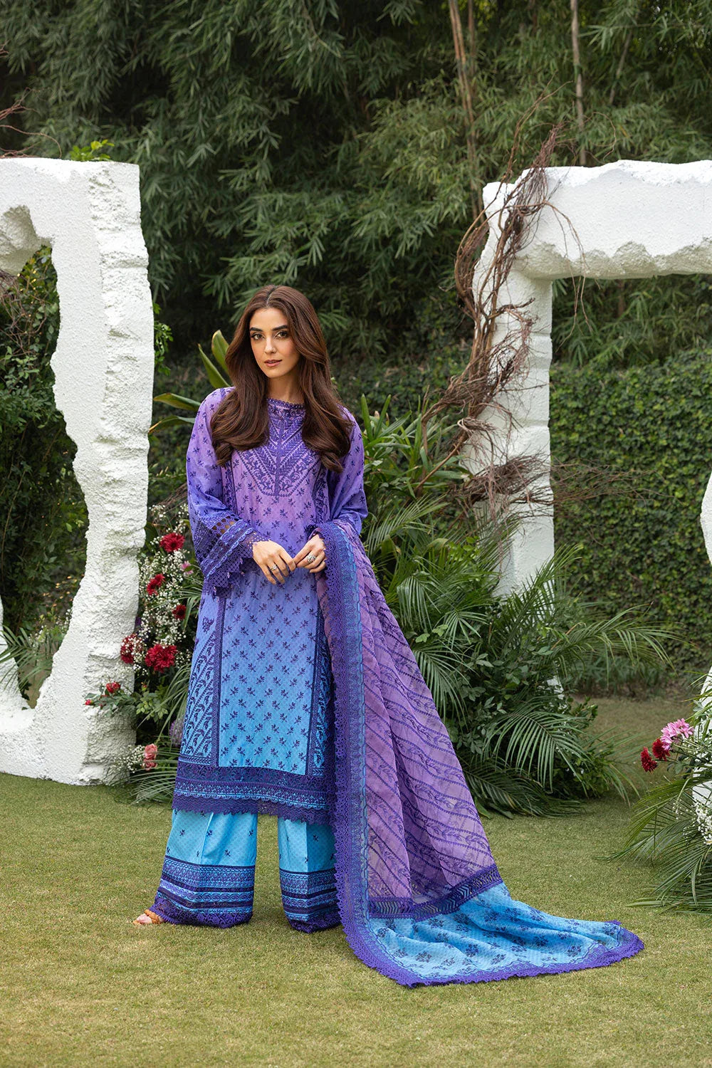 Sobia Nazir | Luxury Lawn 25 | 12B - Rang-e-Khaas