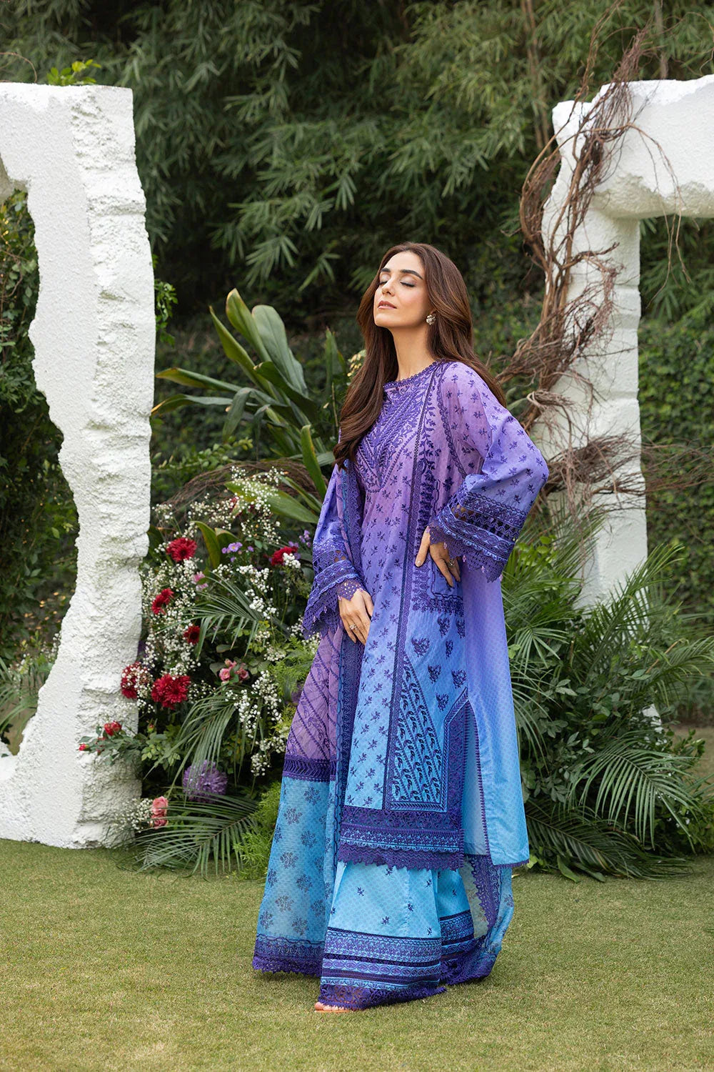 Sobia Nazir | Luxury Lawn 25 | 12B - Rang-e-Khaas