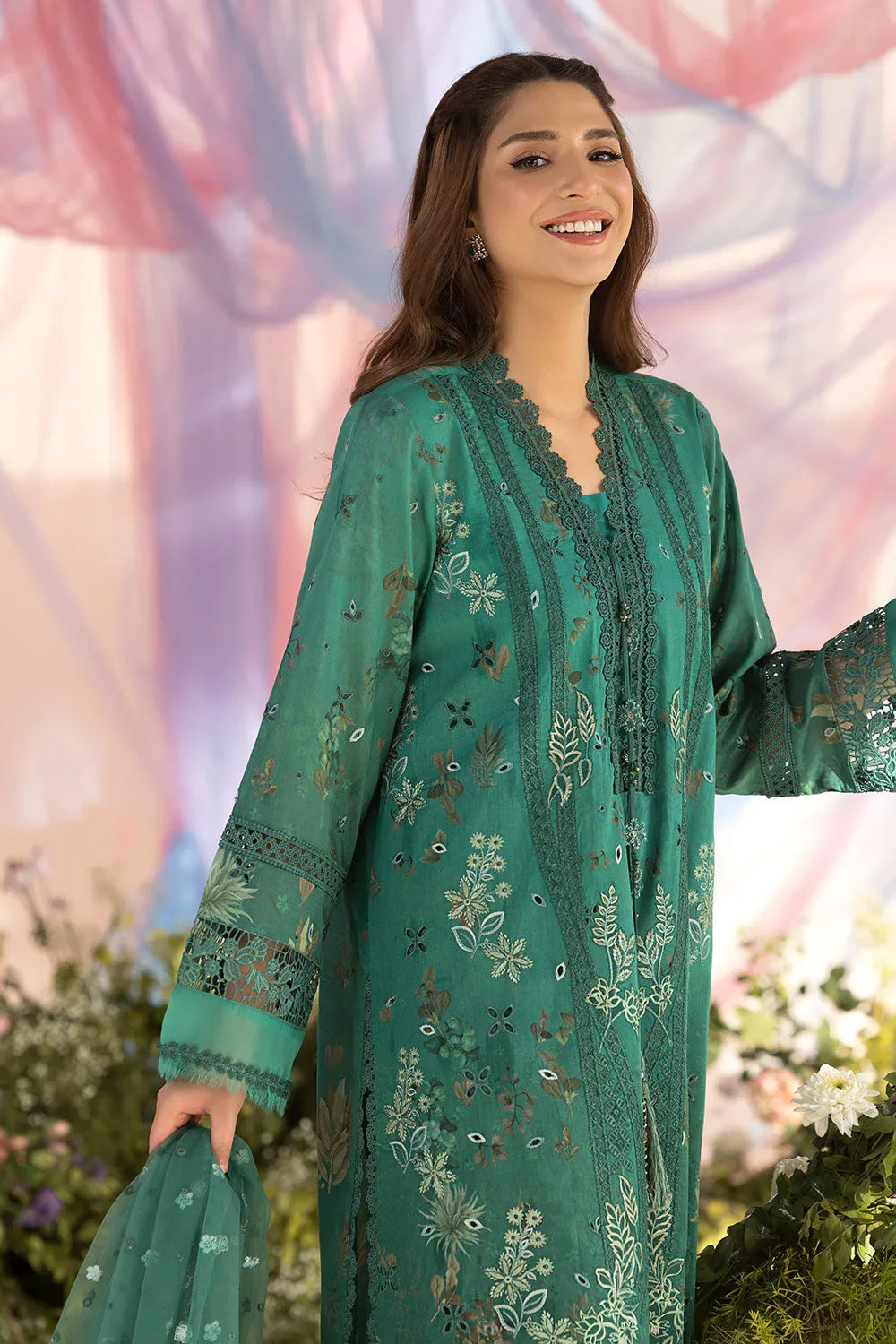 Sobia Nazir | Luxury Lawn 25 | 15B - Rang-e-Khaas