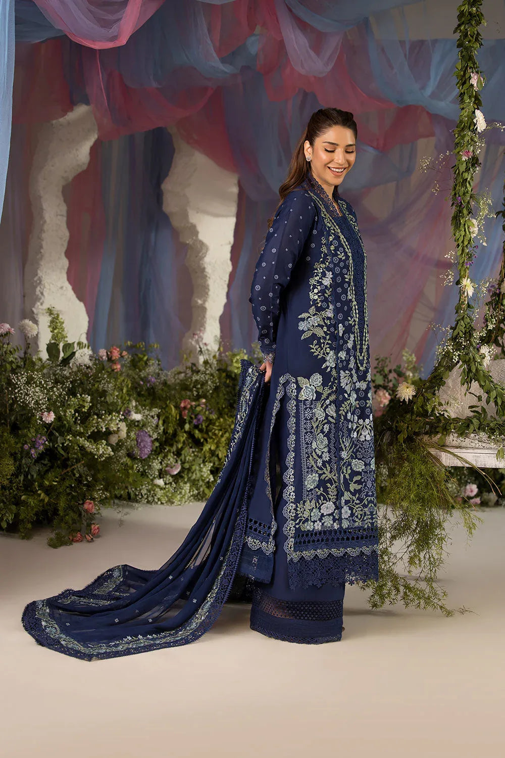 Sobia Nazir | Luxury Lawn 25 | 8A - Rang-e-Khaas