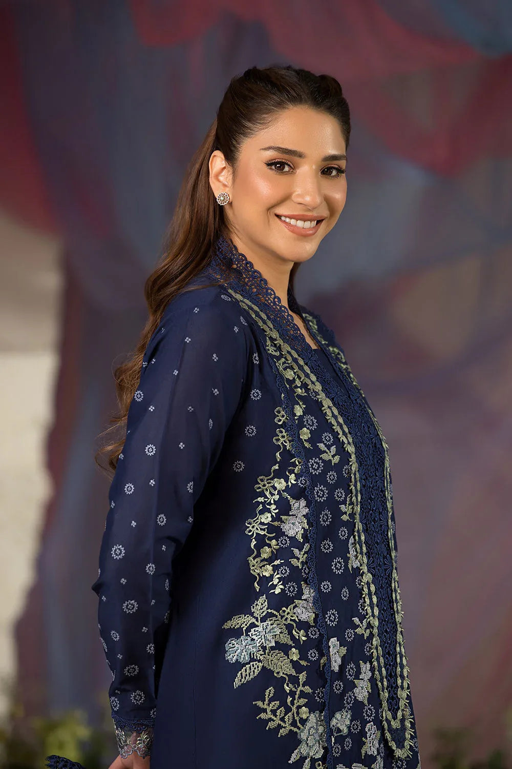 Sobia Nazir | Luxury Lawn 25 | 8A - Rang-e-Khaas