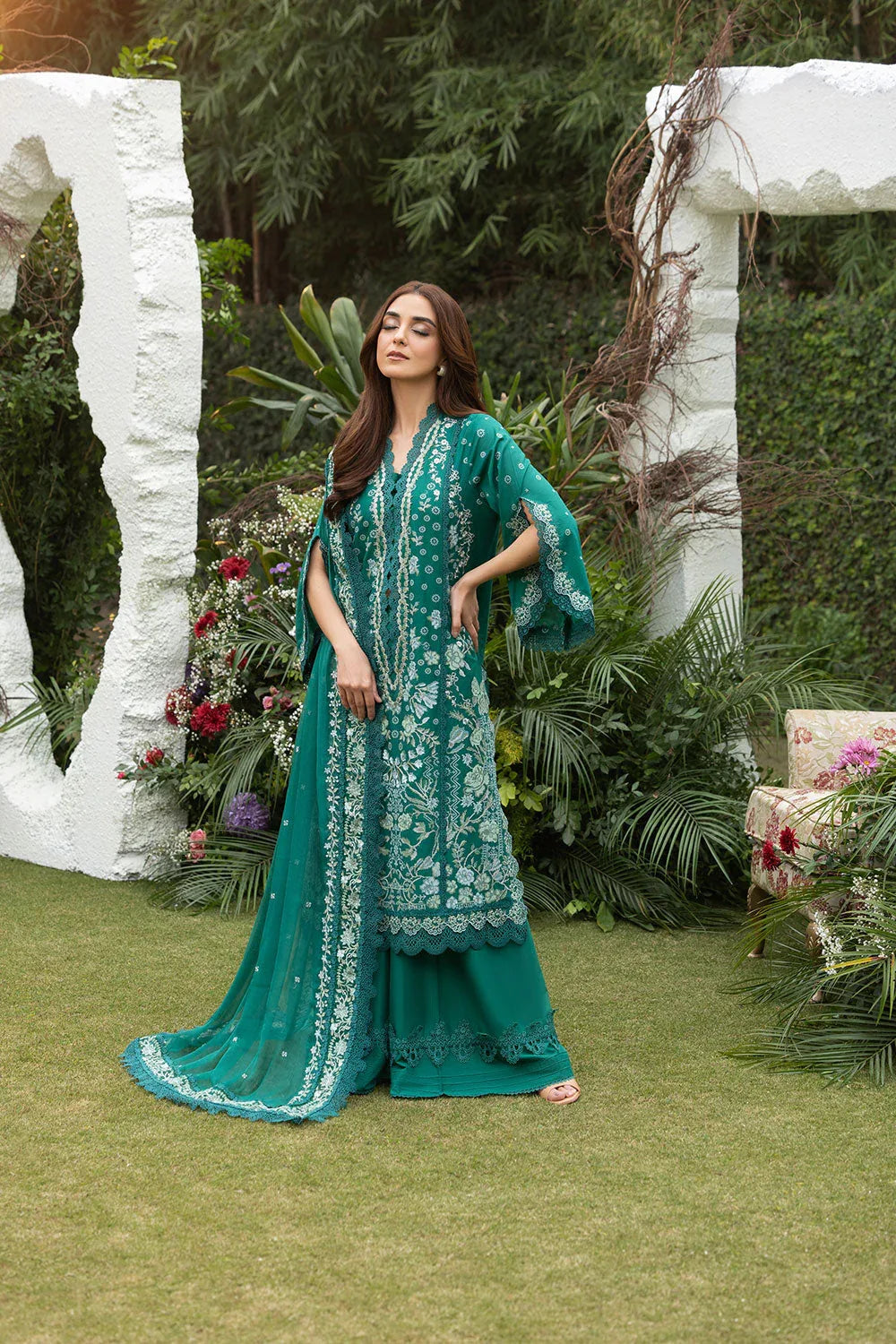 Sobia Nazir | Luxury Lawn 25 | 8B - Rang-e-Khaas