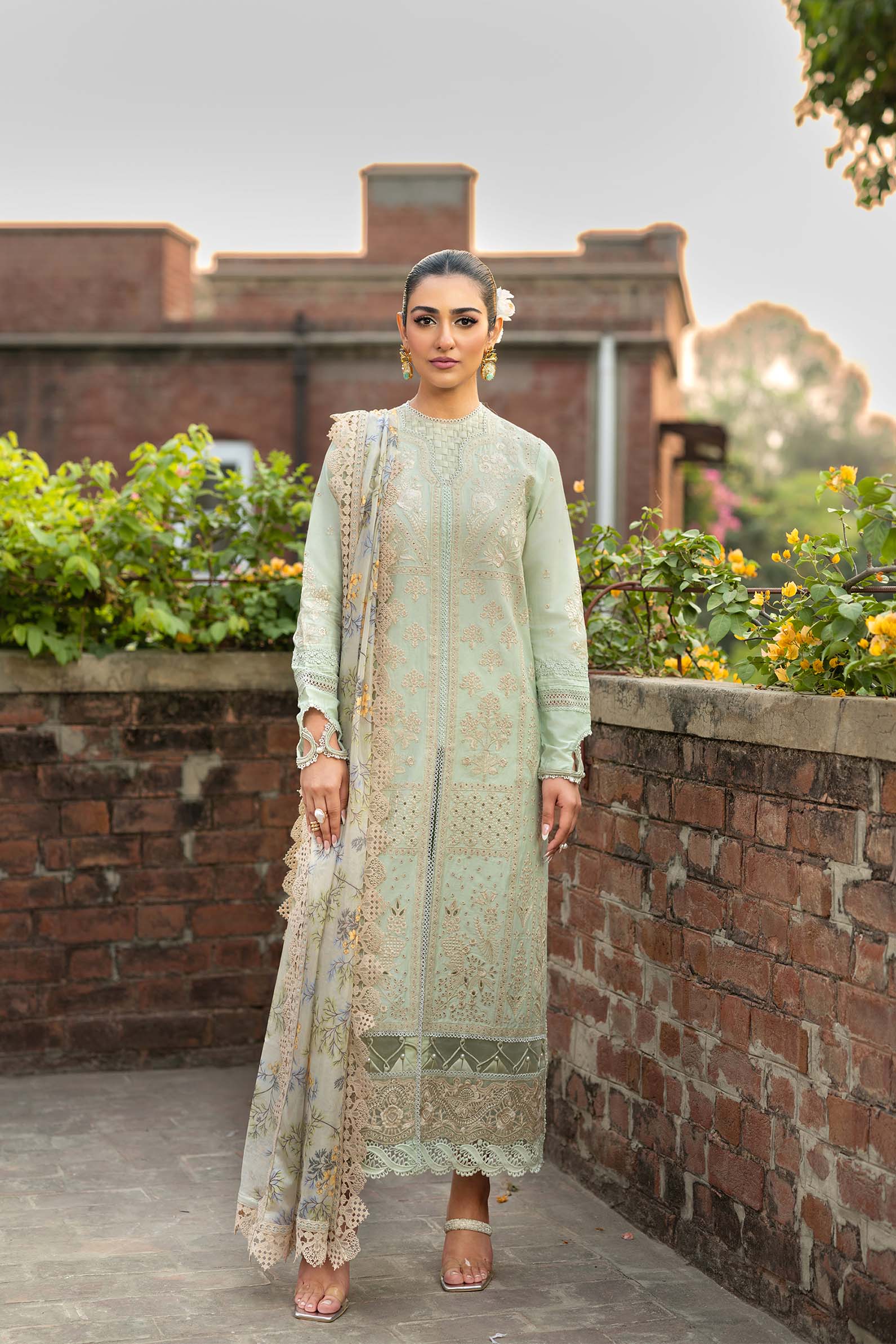 Maryam Hussain | Luxury Lawn 25 | Gulbeen - Rang-e-Khaas