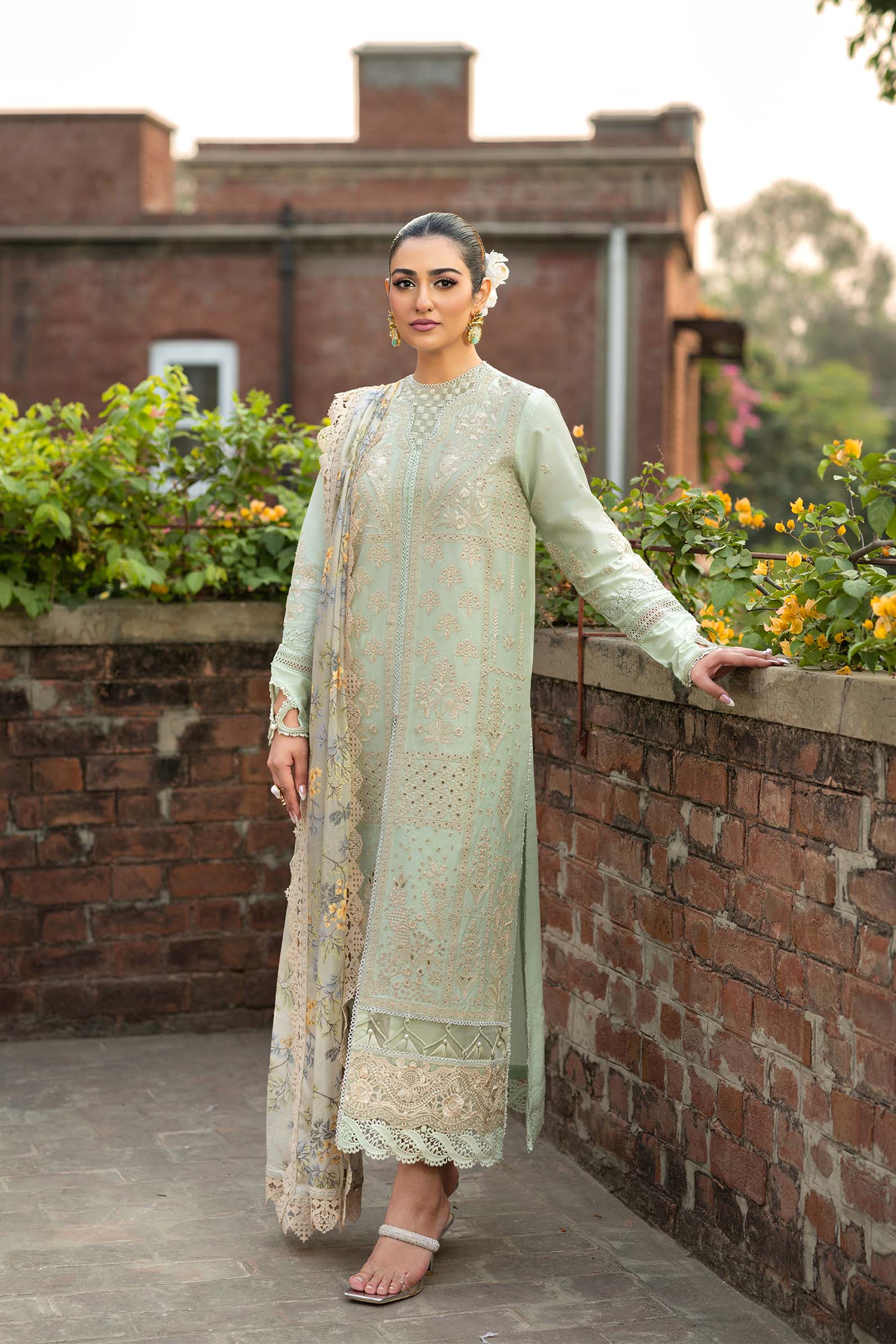 Maryam Hussain | Luxury Lawn 25 | Gulbeen - Rang-e-Khaas