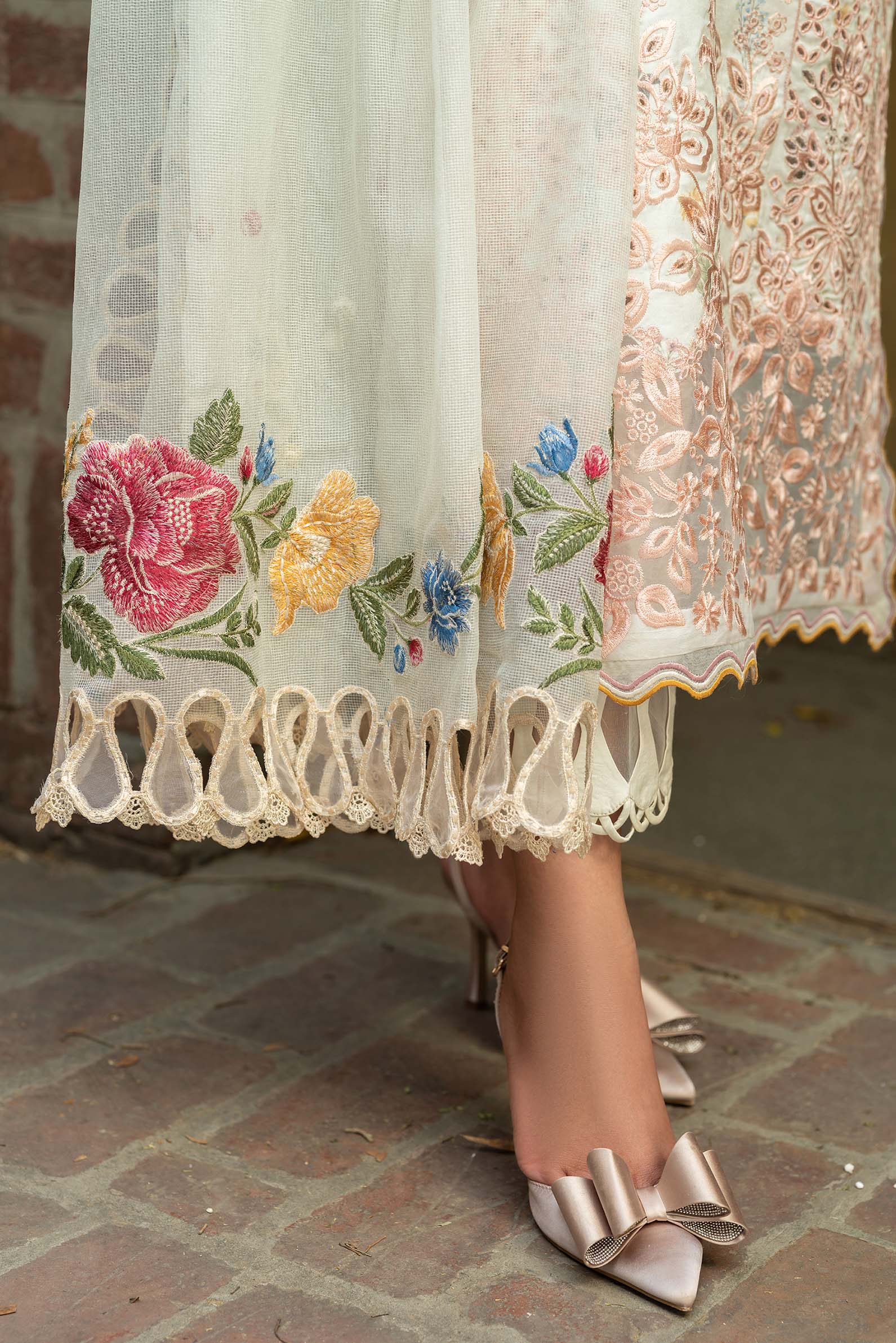 Maryam Hussain | Luxury Lawn 25 | Batik - Rang-e-Khaas
