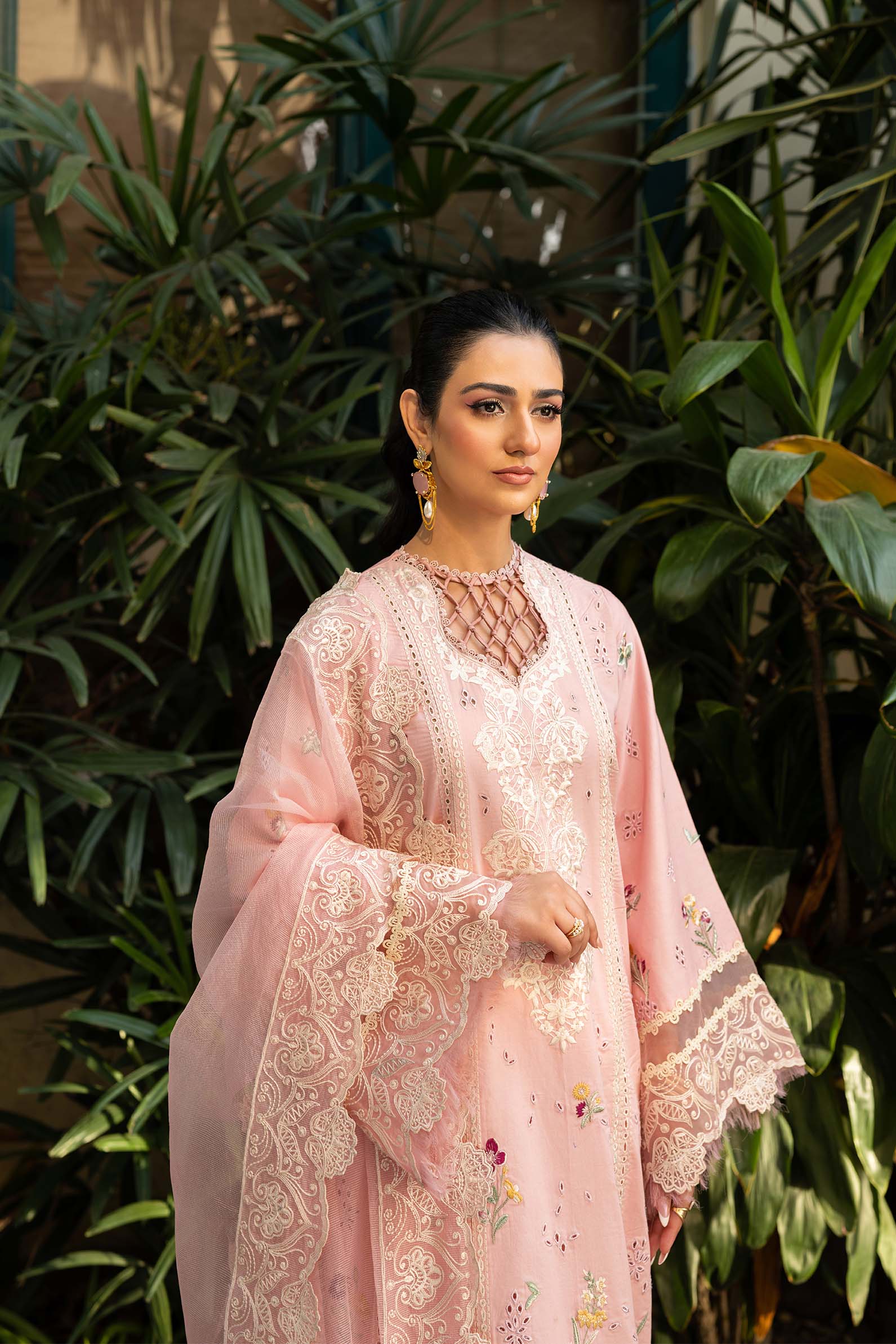 Maryam Hussain | Luxury Lawn 25 | Naina - Rang-e-Khaas