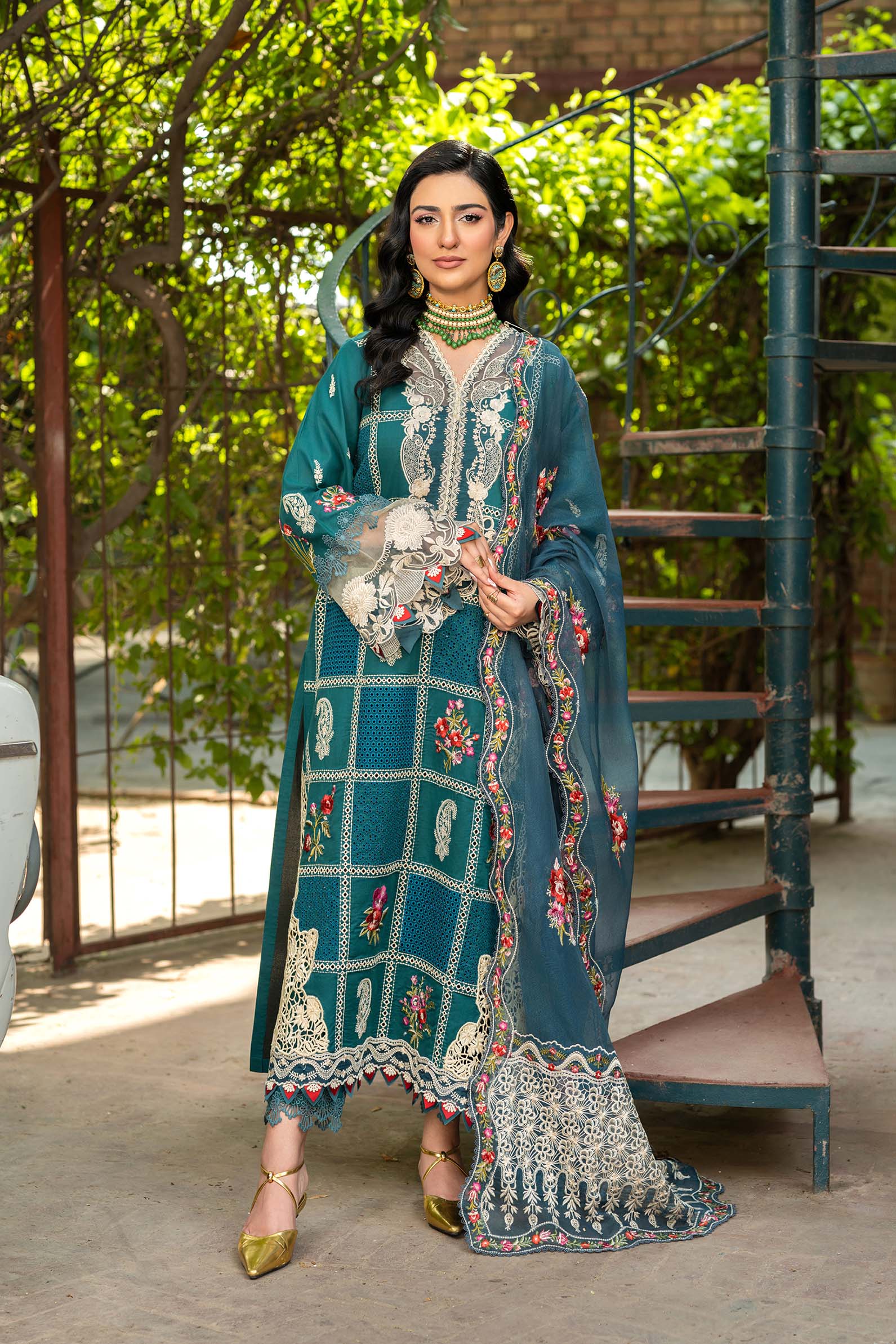 Maryam Hussain | Luxury Lawn 25 | Neelum - Rang-e-Khaas
