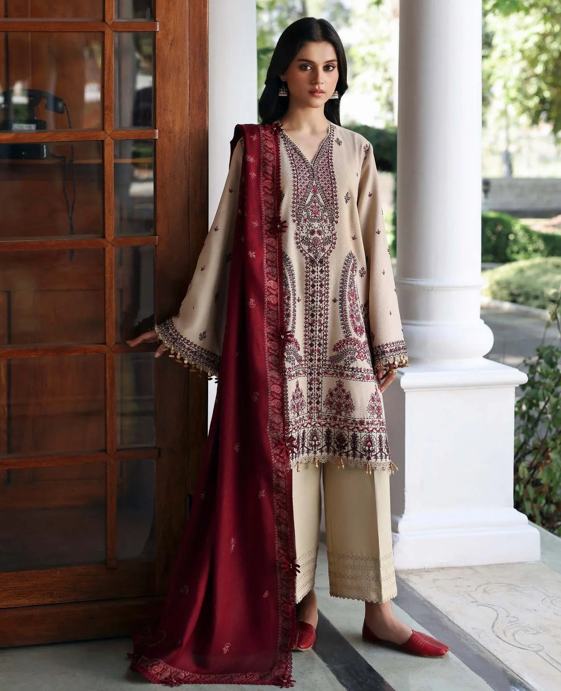Republic Womenswear | Amaris Luxury Shawl 25 | Liora - Rang-e-Khaas