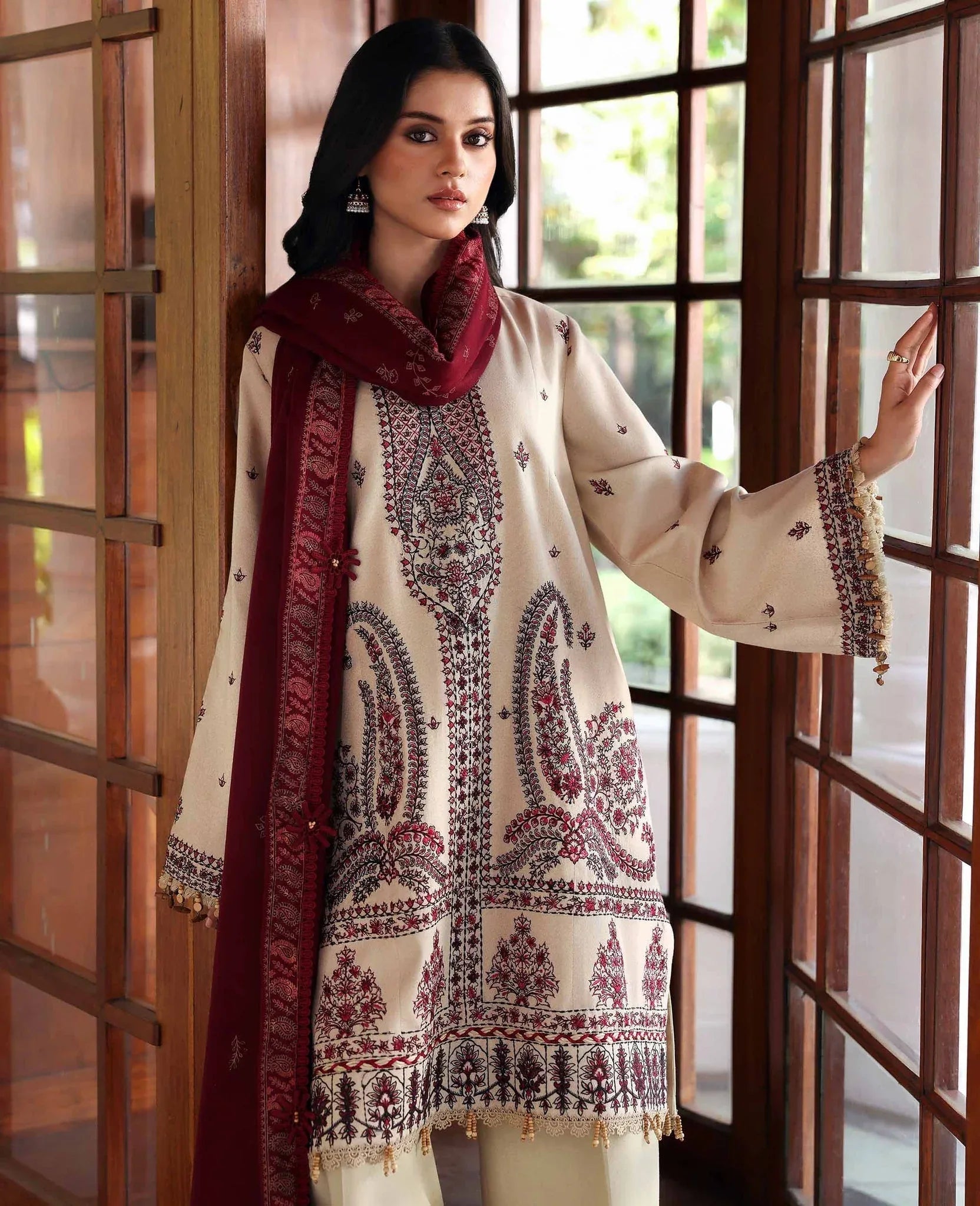 Republic Womenswear | Amaris Luxury Shawl 25 | Liora - Rang-e-Khaas