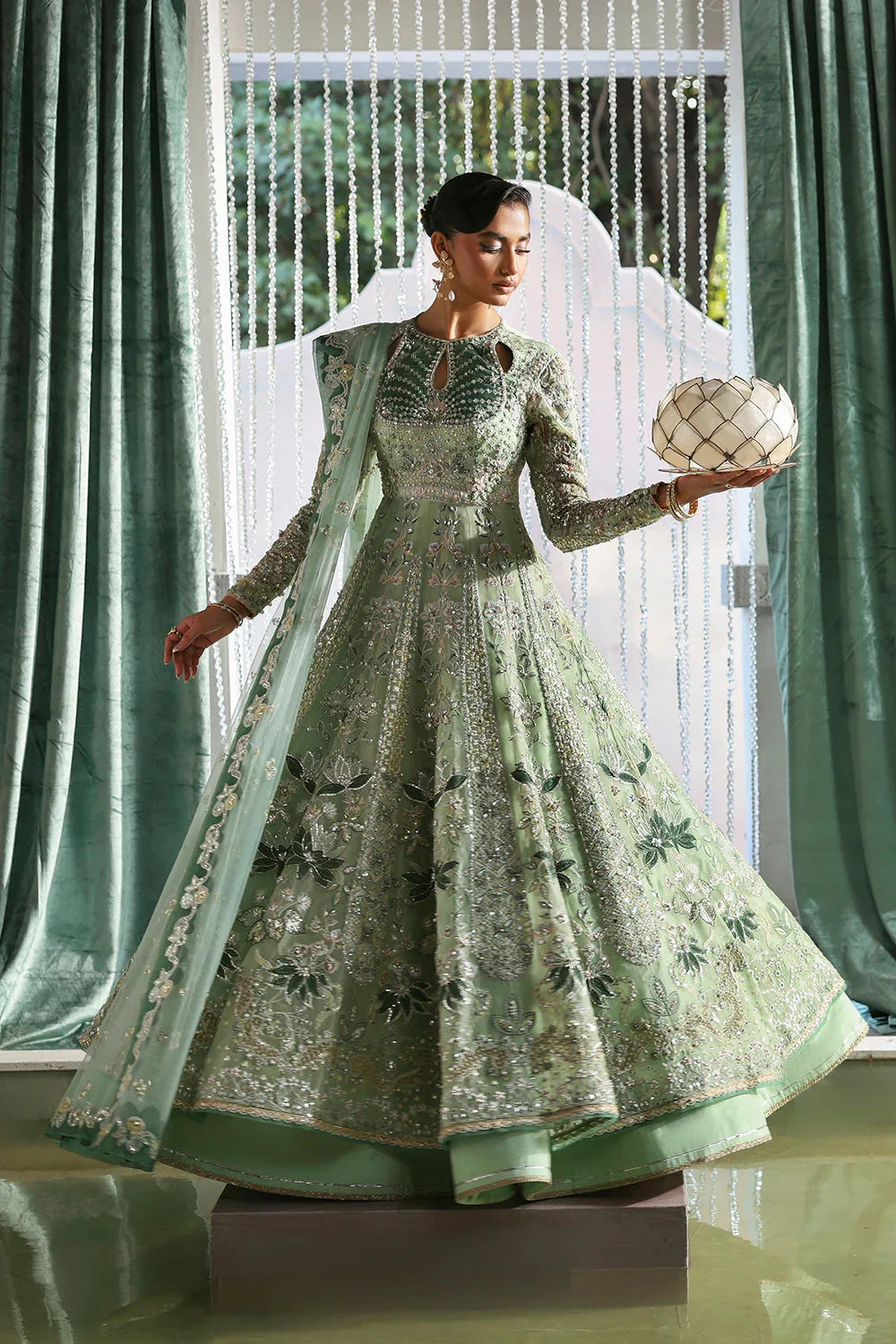 Soraya | Lumene Festive 26 | Lirien - Rang-e-Khaas