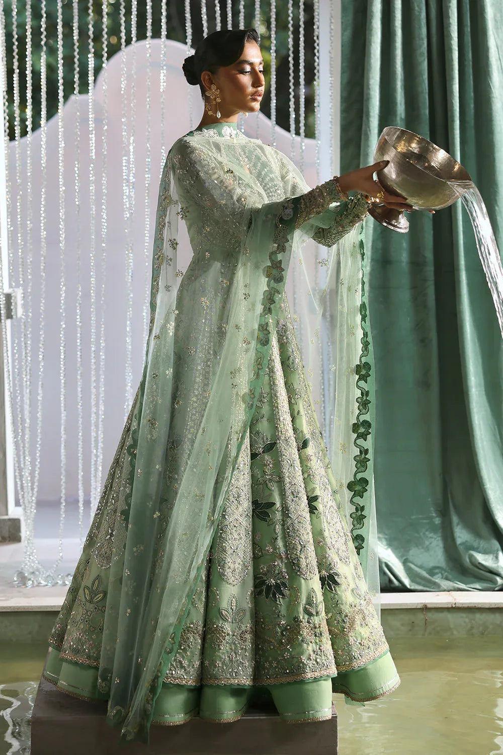 Soraya | Lumene Festive 26 | Lirien - Rang-e-Khaas