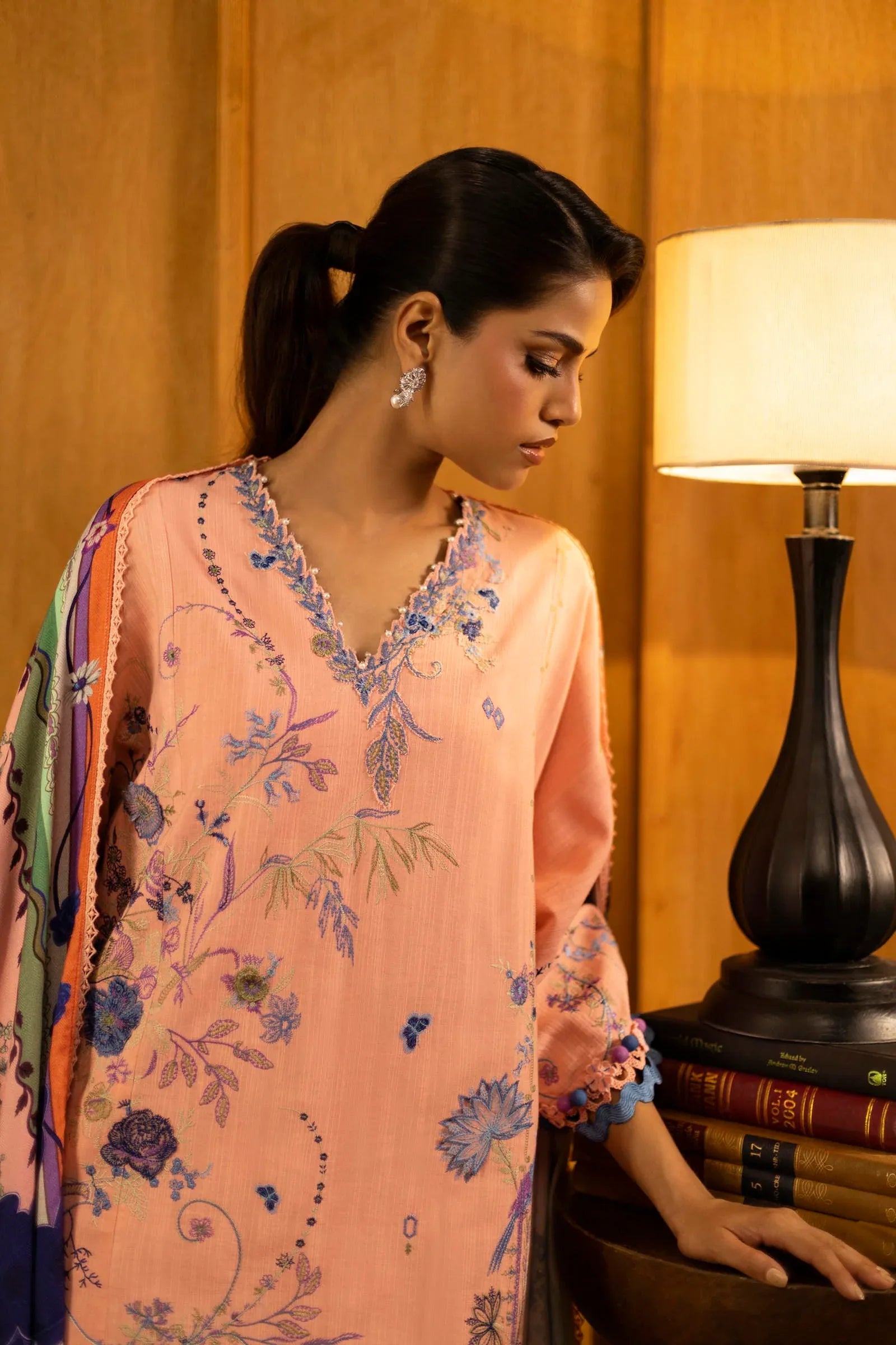 Sana Safinaz | Muzlin Winter 25 | M253-006B - Rang-e-Khaas
