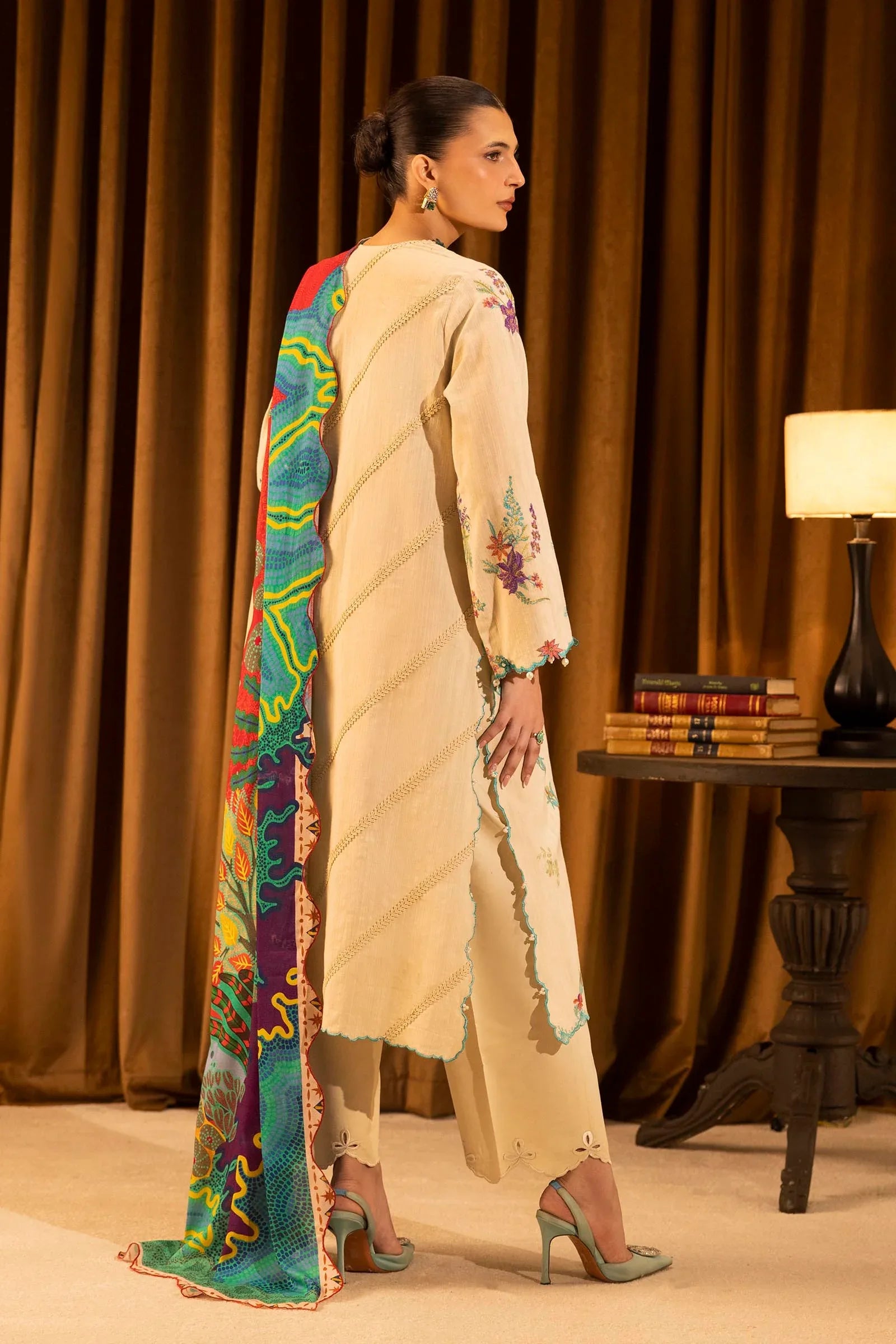Sana Safinaz | Muzlin Winter 25 | M253-008B - Rang-e-Khaas