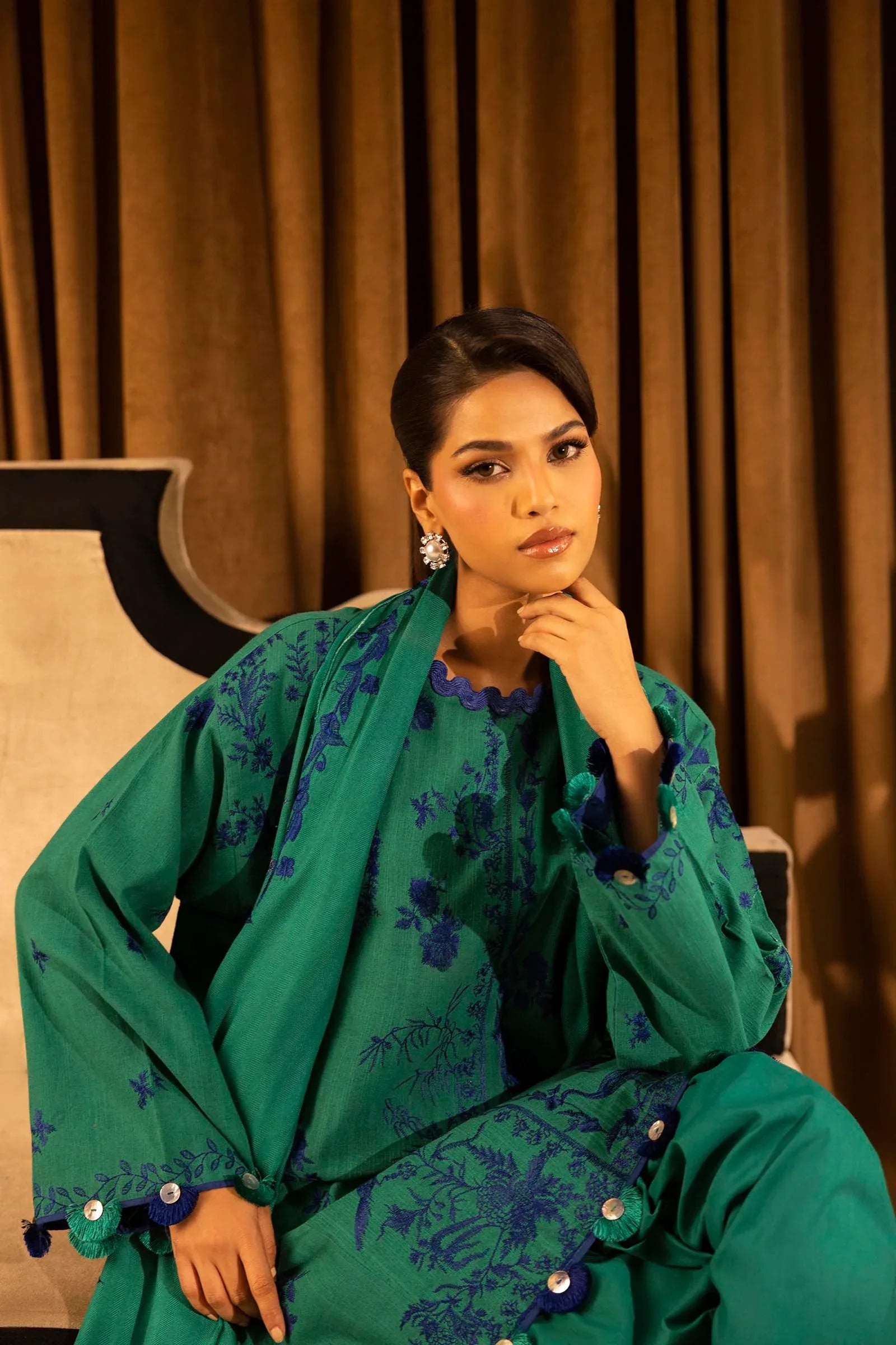 Sana Safinaz | Muzlin Winter 25 | 010A - Rang-e-Khaas