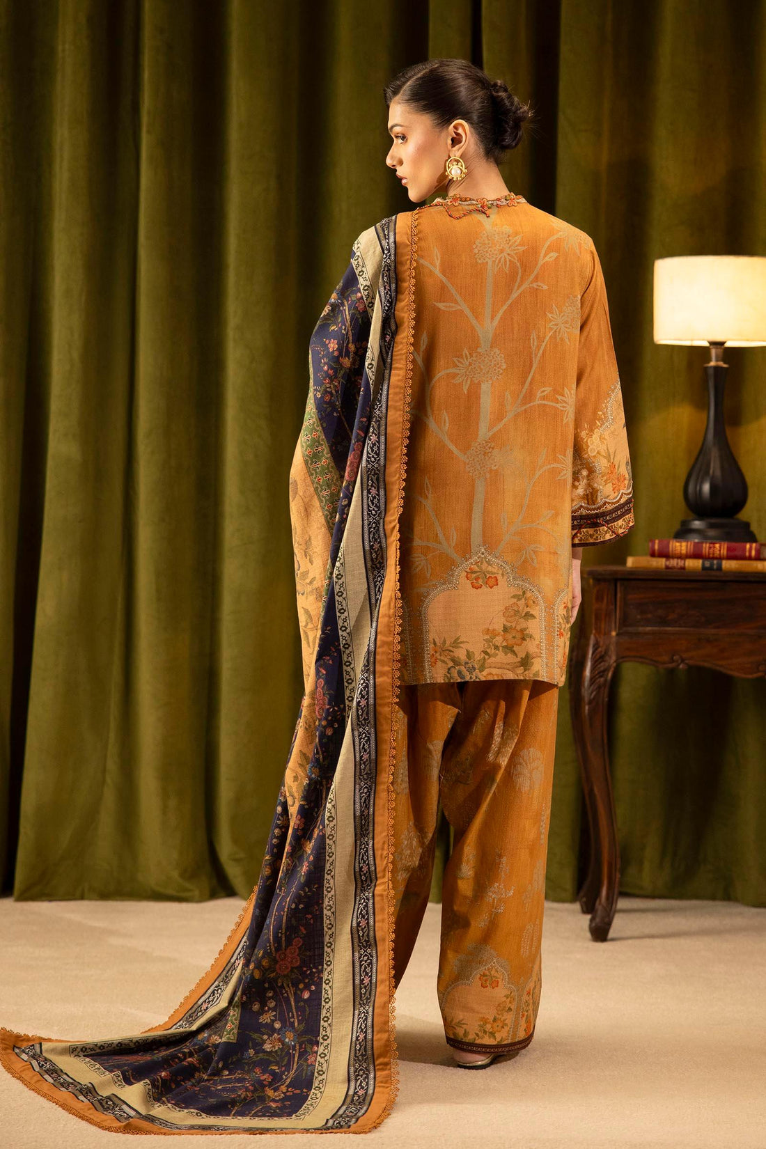 Sana Safinaz | Muzlin Winter 25 | 016B - Rang-e-Khaas