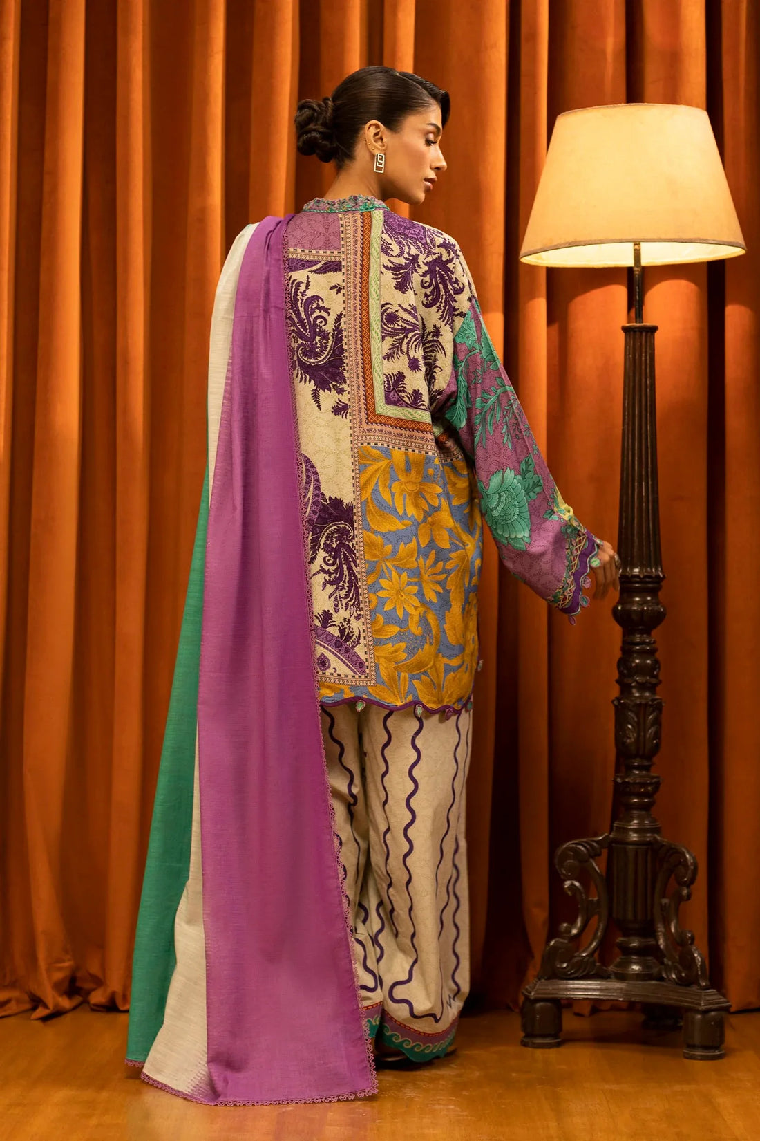 Sana Safinaz | Muzlin Winter 25 | 018B - Rang-e-Khaas