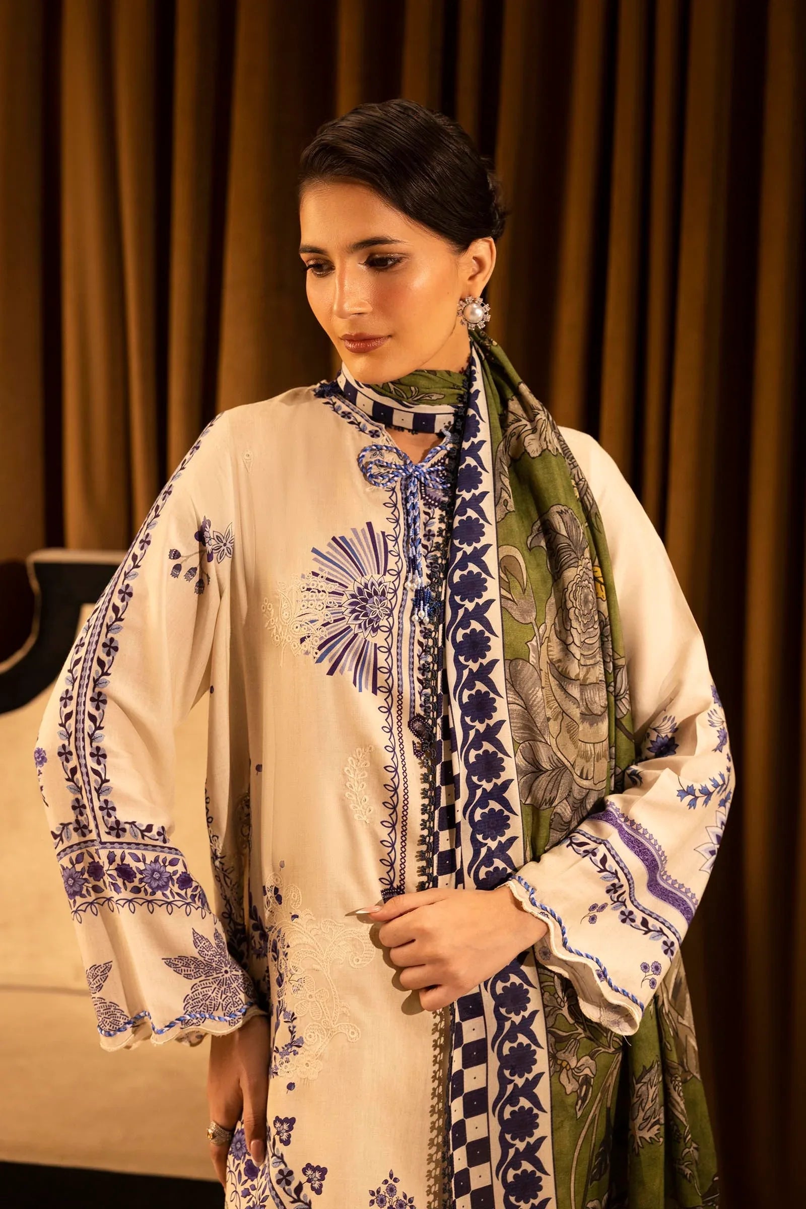 Sana Safinaz | Muzlin Winter 25 | 020B - Rang-e-Khaas
