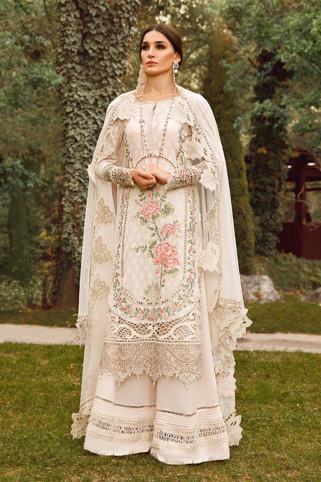 MARIA B EMBROIDED LAWN  D-2302-A - Rang-e-Khaas