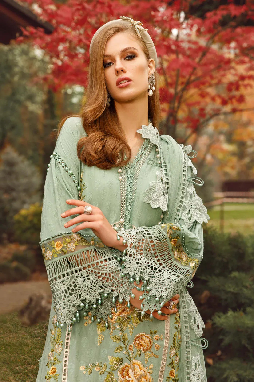 MARIA B EMBROIDED LUXURY LAWN  D-2302-A - Rang-e-Khaas