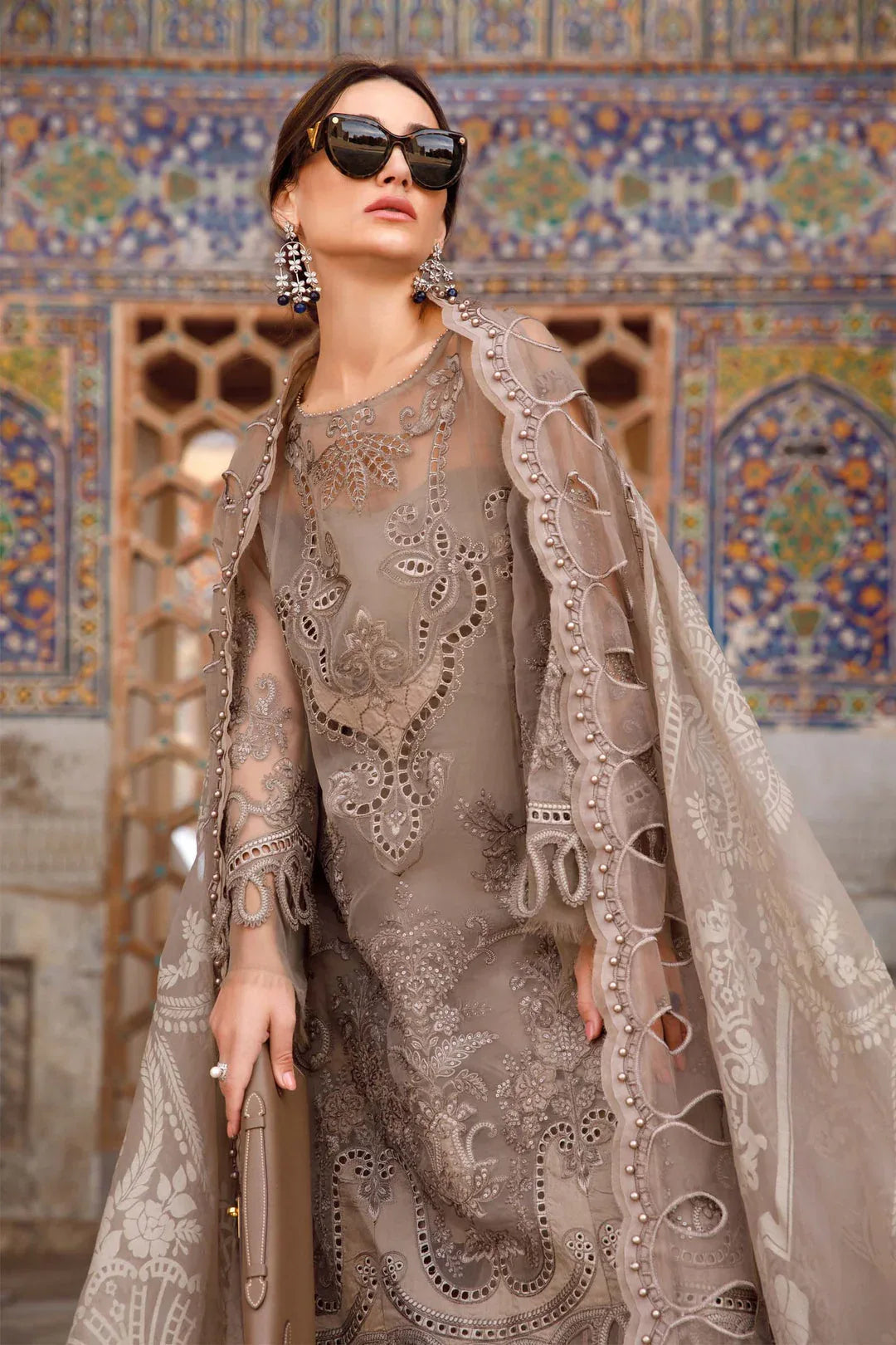 MARIA B EMBROIDED UNSTITCHED LAWN  D-2303-A - Rang-e-Khaas