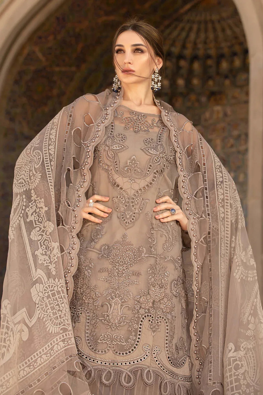 MARIA B EMBROIDED UNSTITCHED LAWN  D-2303-A - Rang-e-Khaas