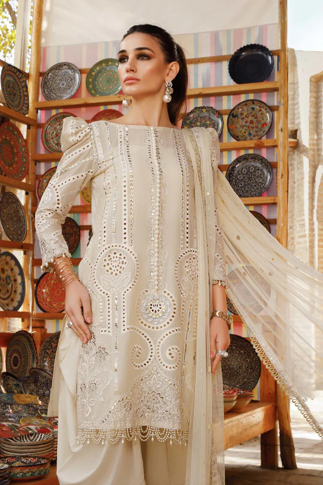 MARIA B EMBROIDED UNSTITCHED LAWN  D-2308-A - Rang-e-Khaas