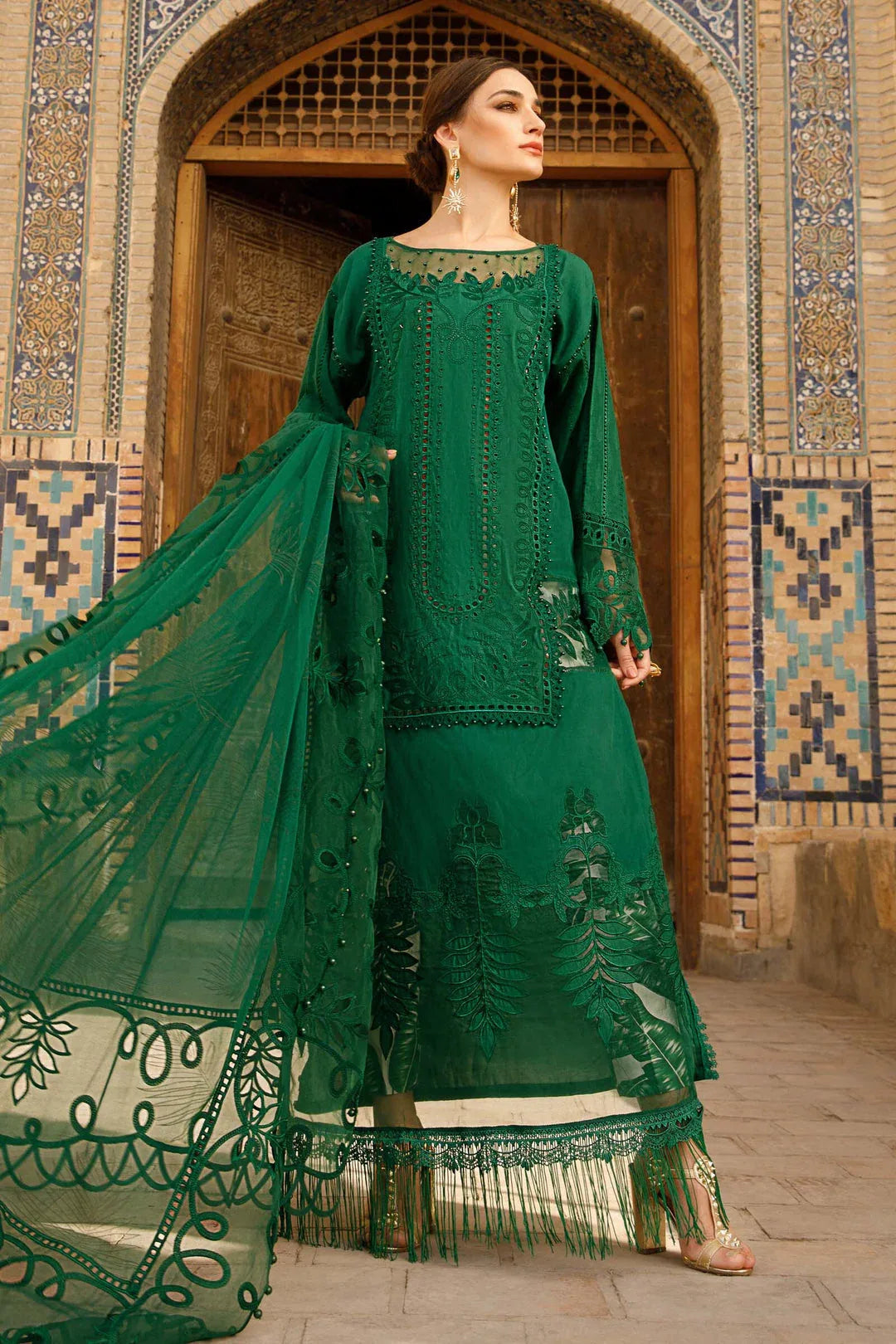 MARIA B EMBROIDED UNSTITCHED LAWN  D-2310-B - Rang-e-Khaas