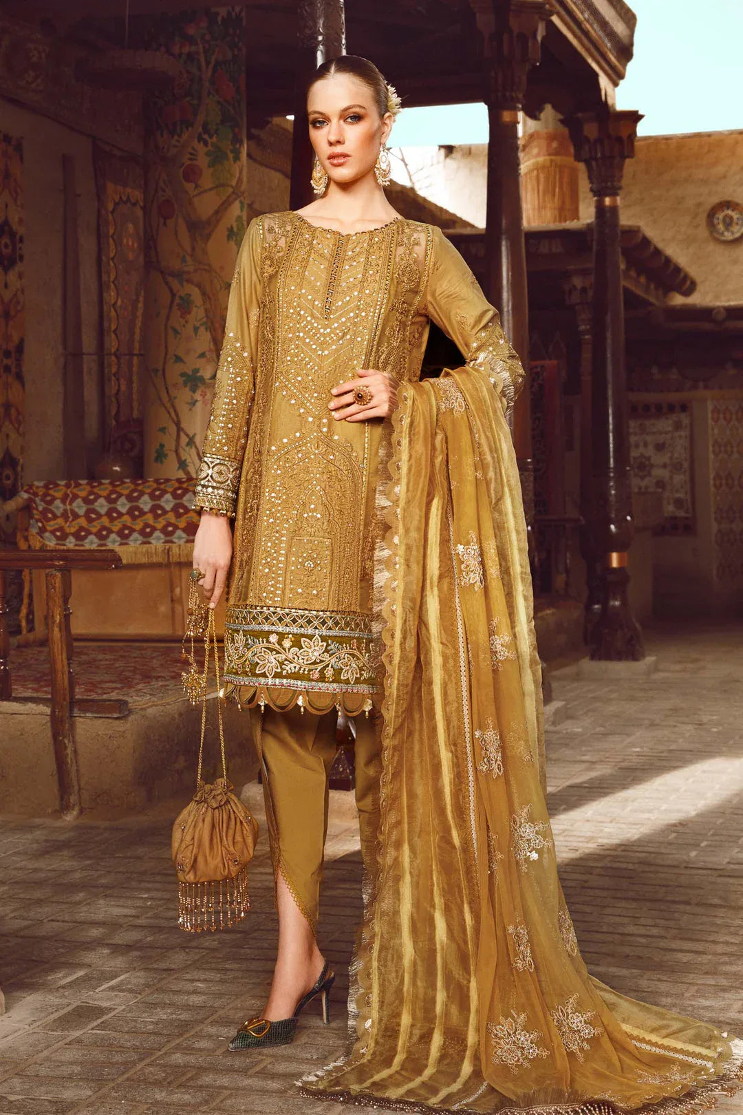 MARIA B EMBROIDED UNSTITCHED LAWN  D-2311-A - Rang-e-Khaas