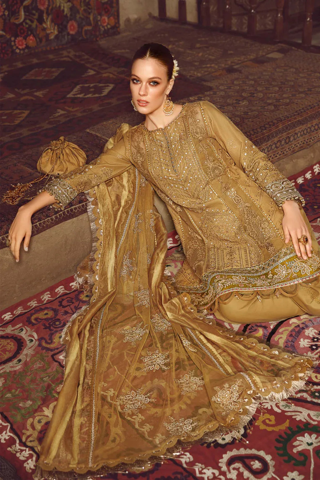 MARIA B EMBROIDED UNSTITCHED LAWN  D-2311-A - Rang-e-Khaas