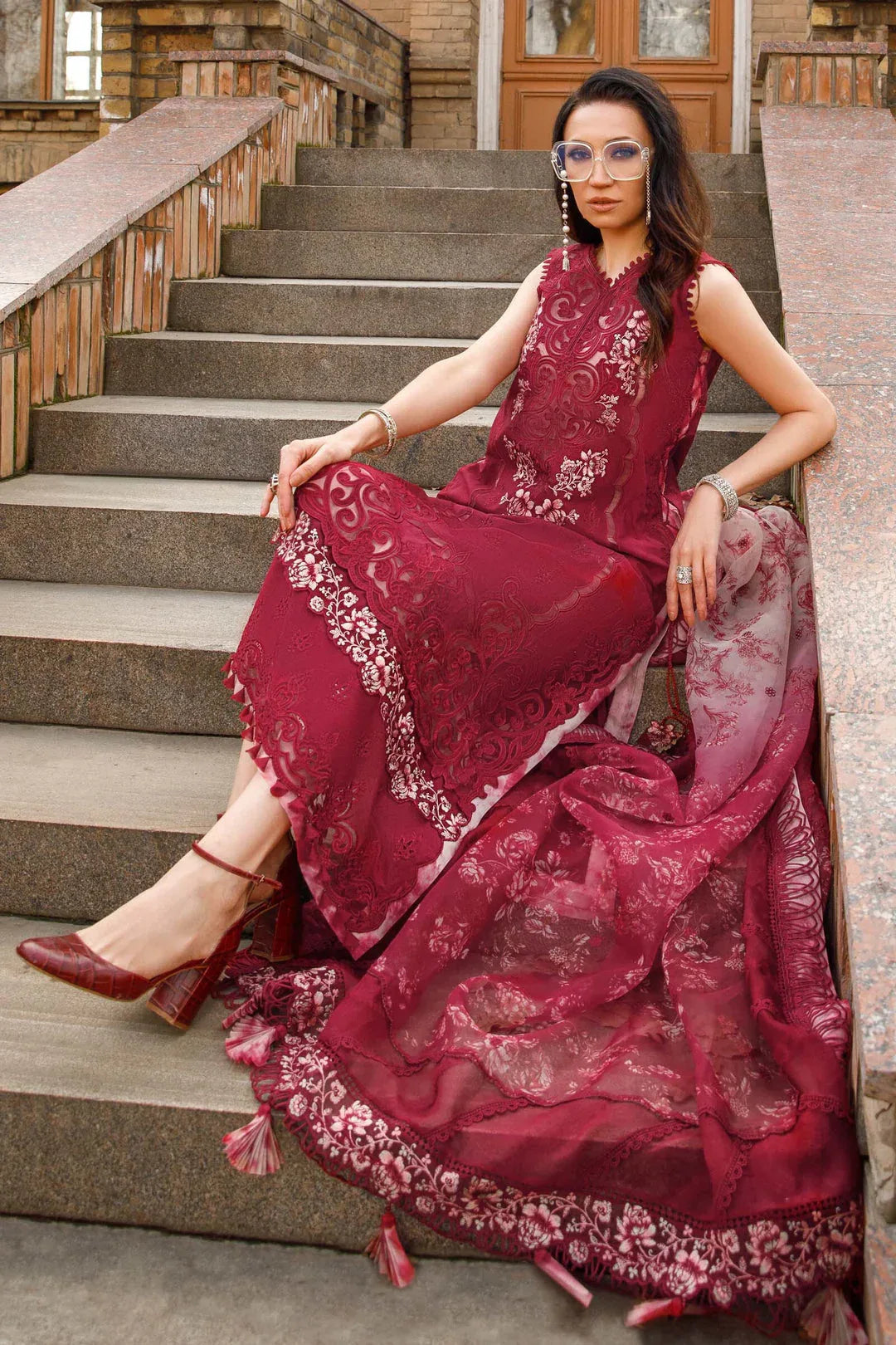 MARIA B EMBROIDED UNSTITCHED LAWN  D-2315-B - Rang-e-Khaas
