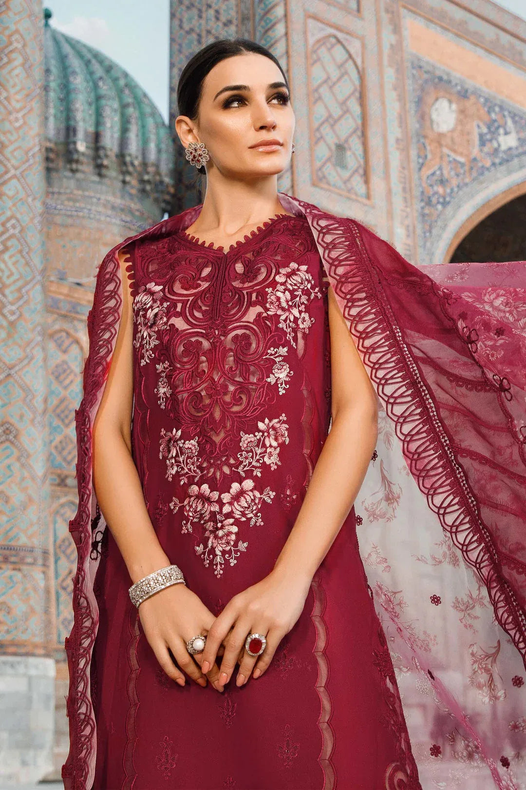 MARIA B EMBROIDED UNSTITCHED LAWN  D-2315-B - Rang-e-Khaas
