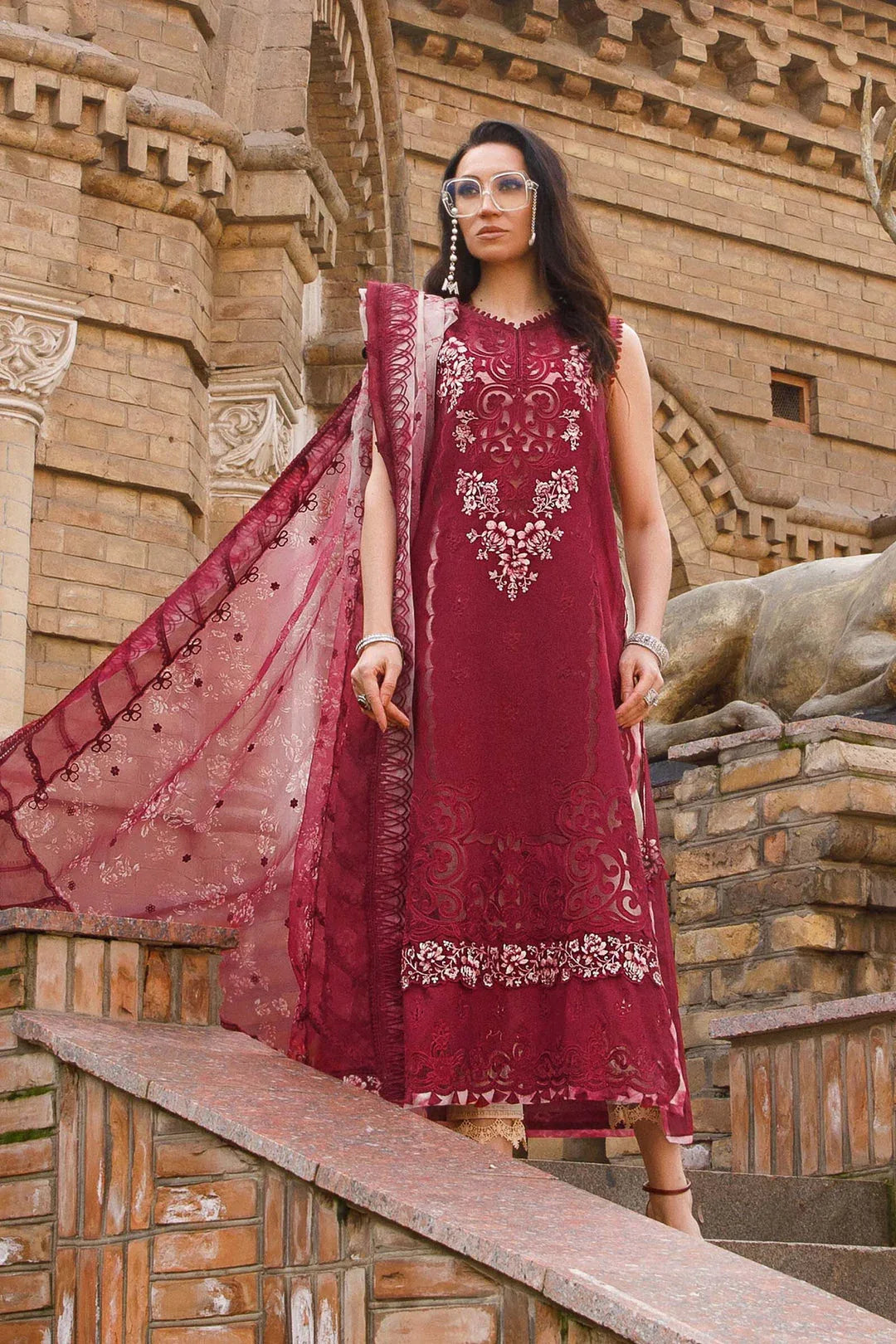 MARIA B EMBROIDED UNSTITCHED LAWN  D-2315-B - Rang-e-Khaas