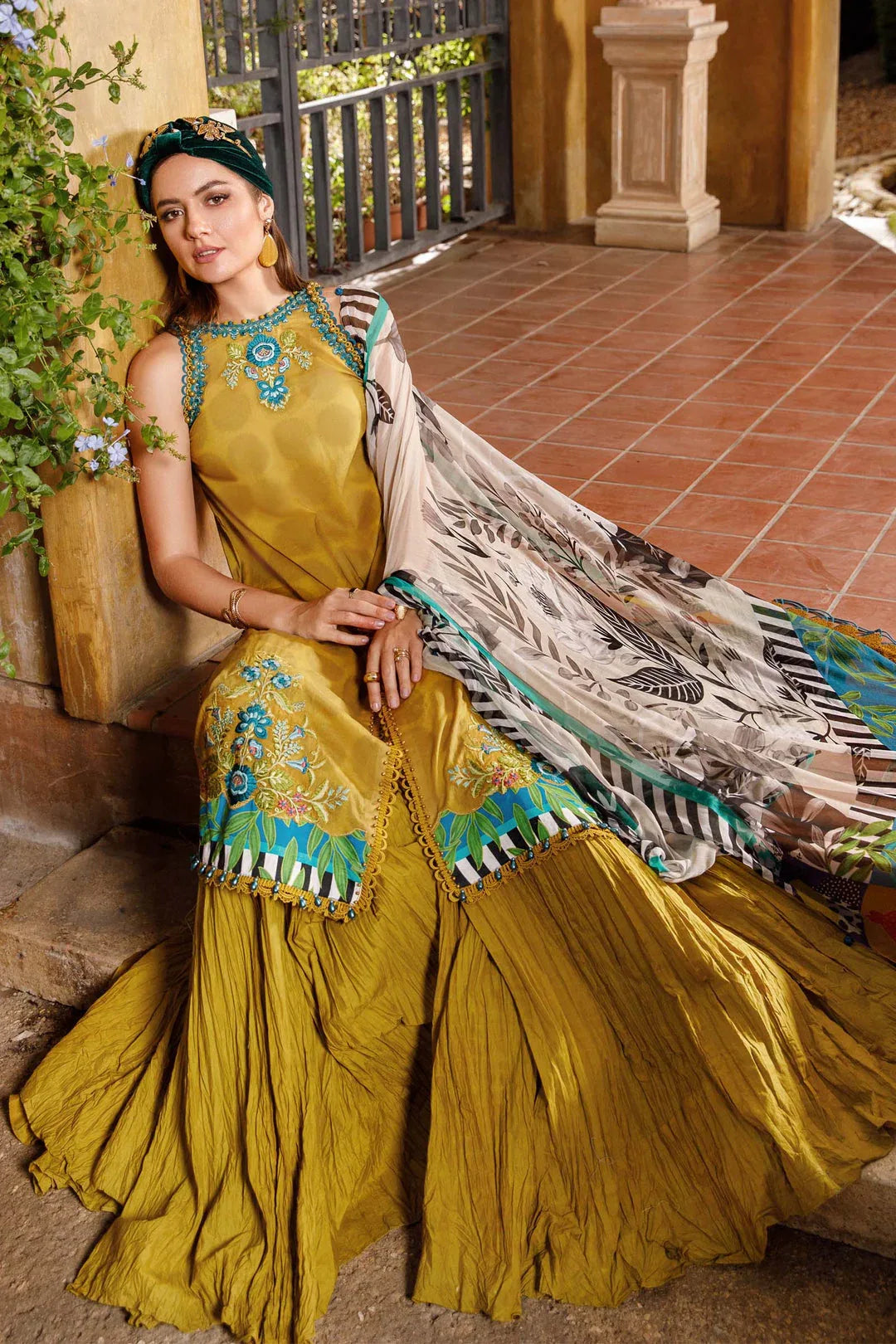 MARIA B PRINTED UNSTITCHED LAWN  MPT-1711-B - Rang-e-Khaas
