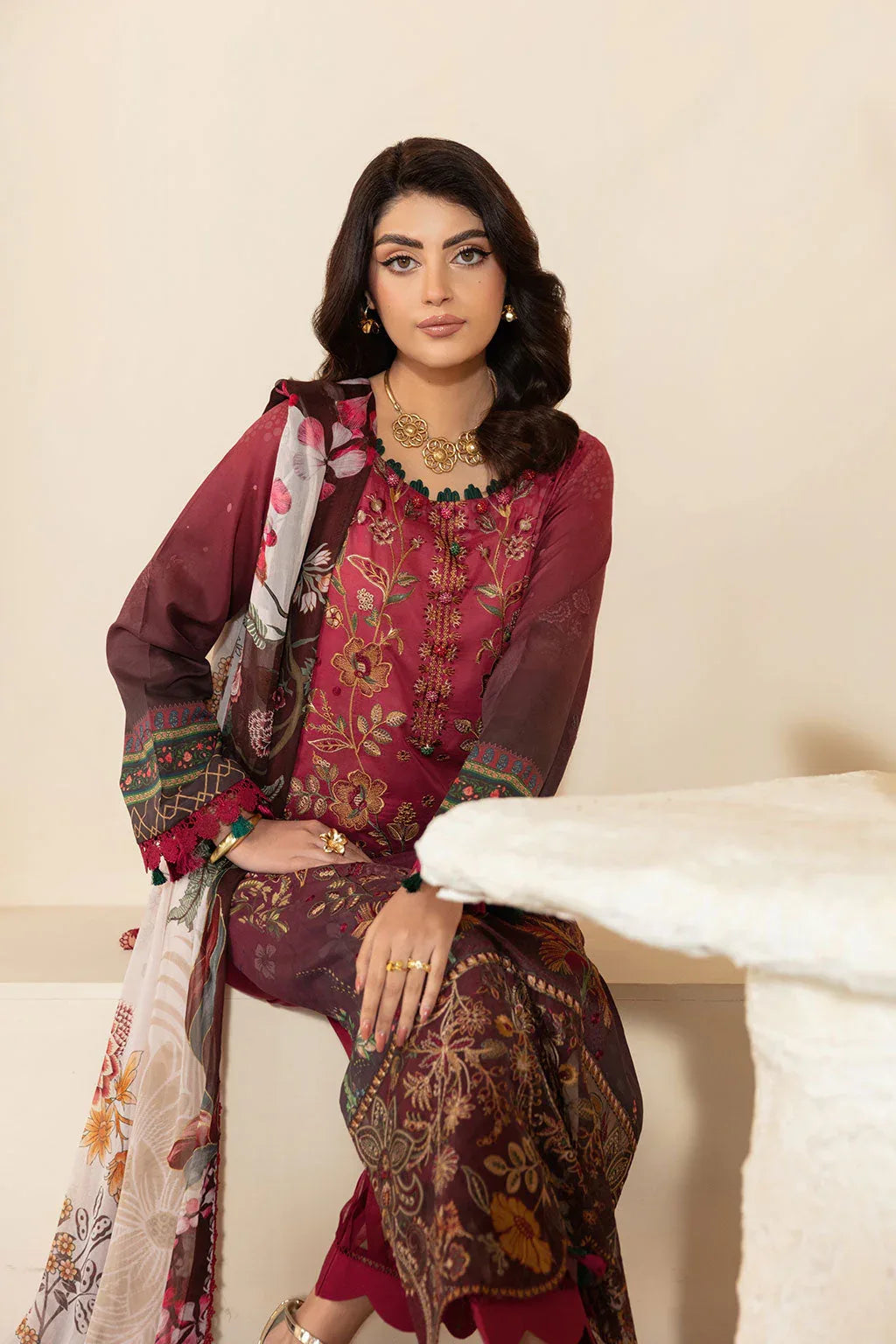 Ramsha | Mashaal Luxury Lawn | L-1303 - Rang-e-Khaas
