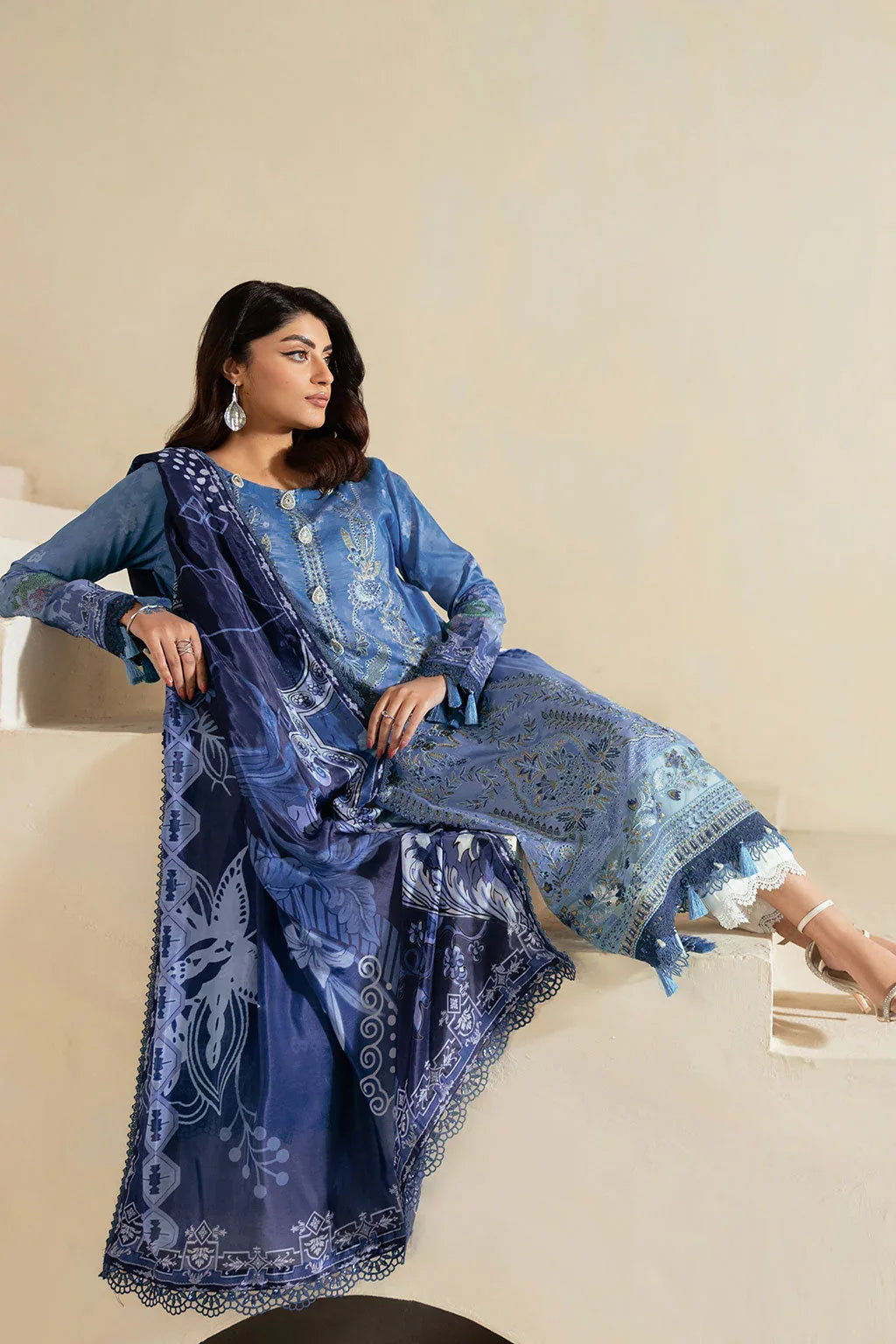 Ramsha | Mashaal Luxury Lawn | L-1302 - Rang-e-Khaas