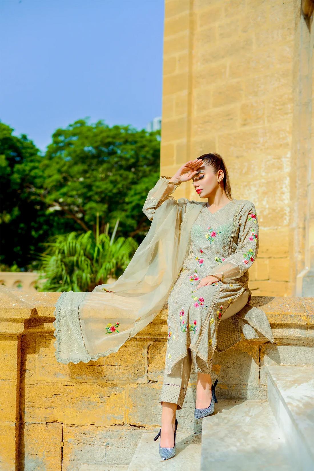 Muntaha | Luxe Formal | MC1-01 - Rang-e-Khaas