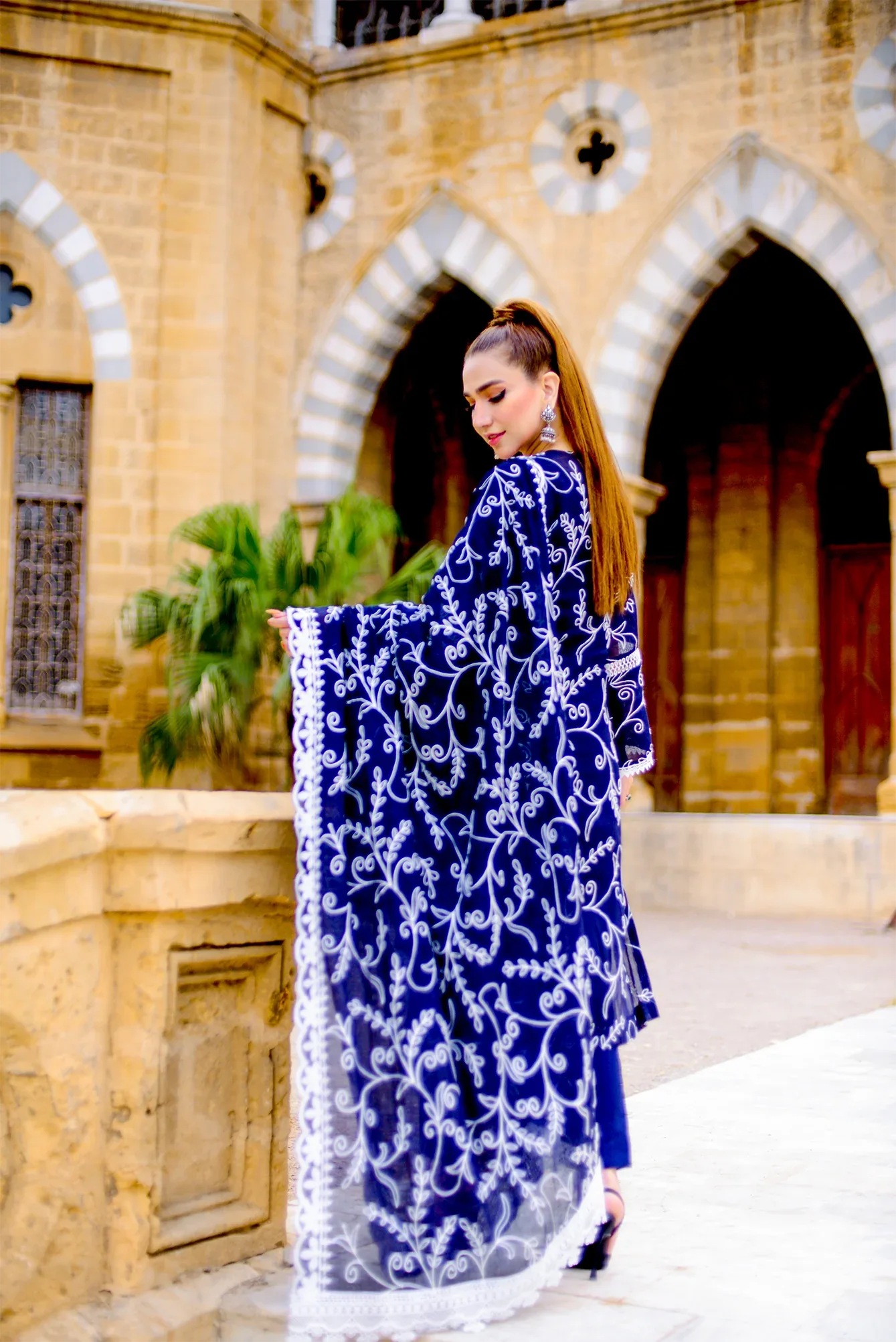 Muntaha | Luxe Formal | MC1-02 - Rang-e-Khaas