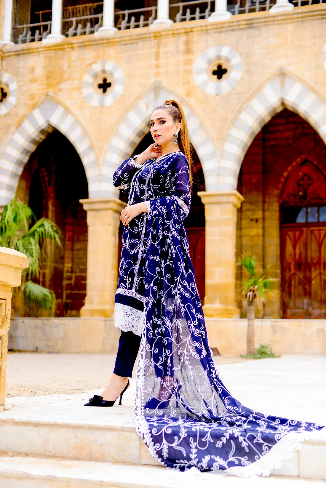 Muntaha | Luxe Formal | MC1-02 - Rang-e-Khaas