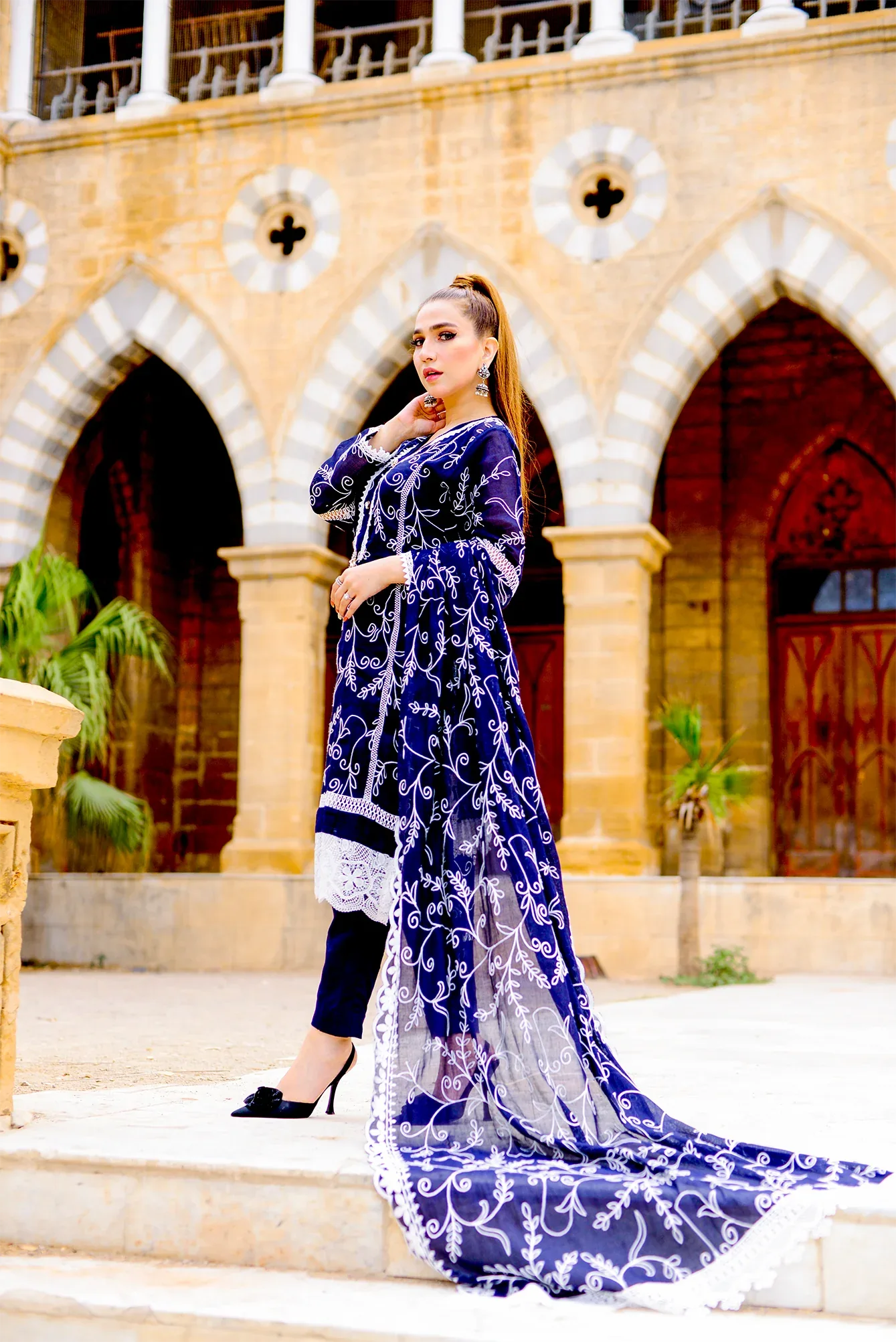 Muntaha | Luxe Formal | MC1-02 - Rang-e-Khaas