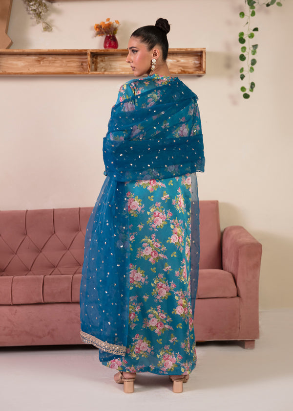 MNR | Ankh Macholi Festive Edit | NEELOFAR - Rang-e-Khaas