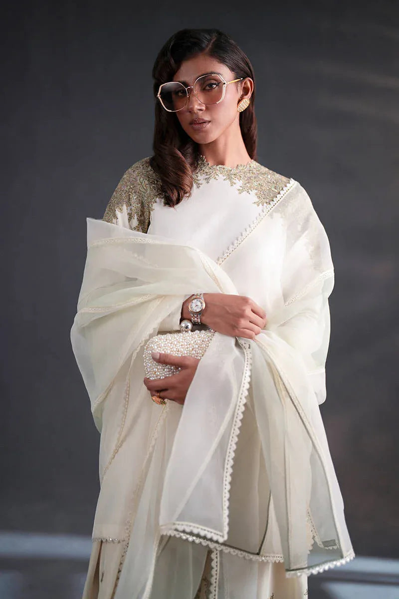 MNR | Chai Coffee Luxury Pret | Mint To Be - Rang-e-Khaas