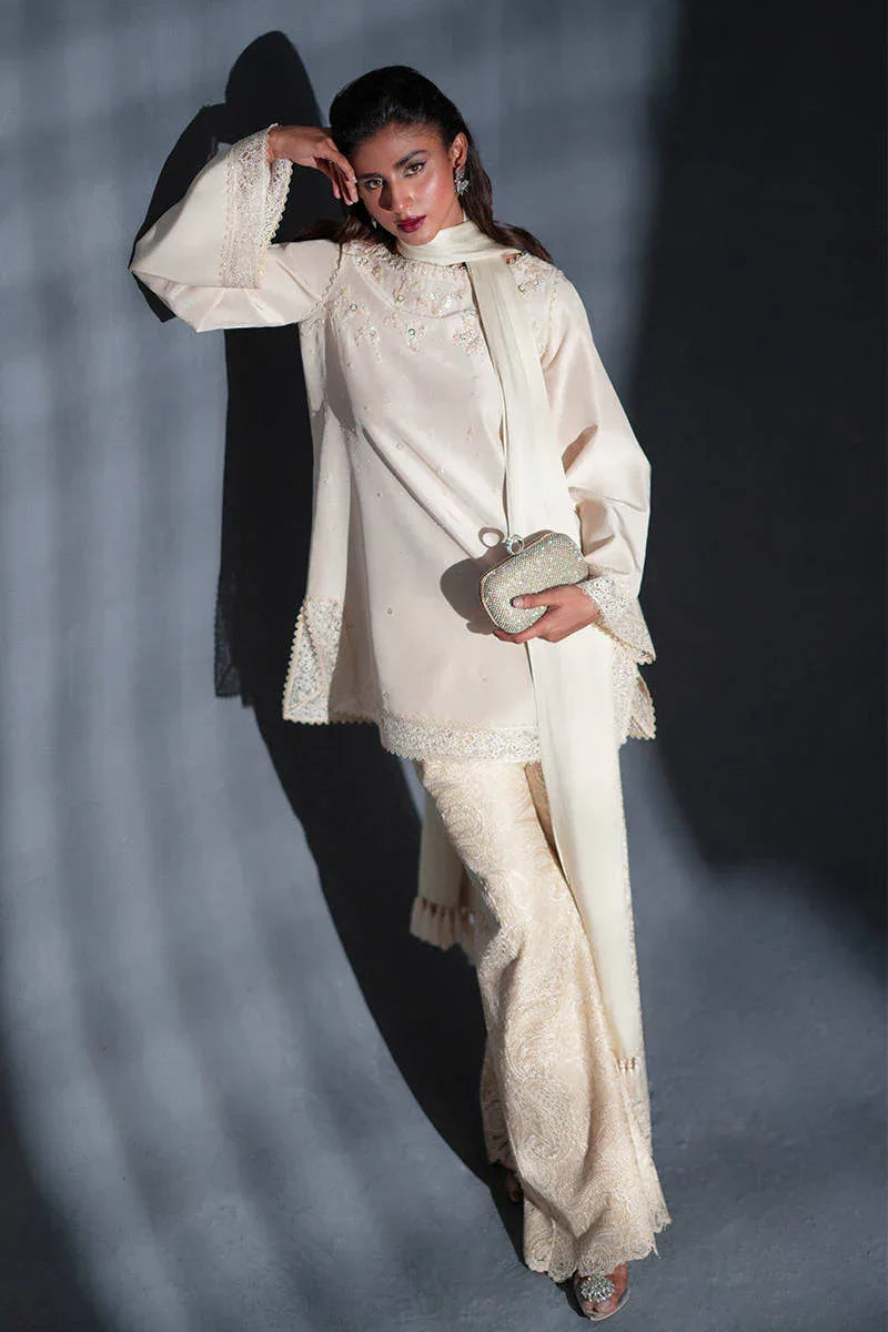 MNR | Chai Coffee Luxury Pret | Saffron Pearl - Rang-e-Khaas