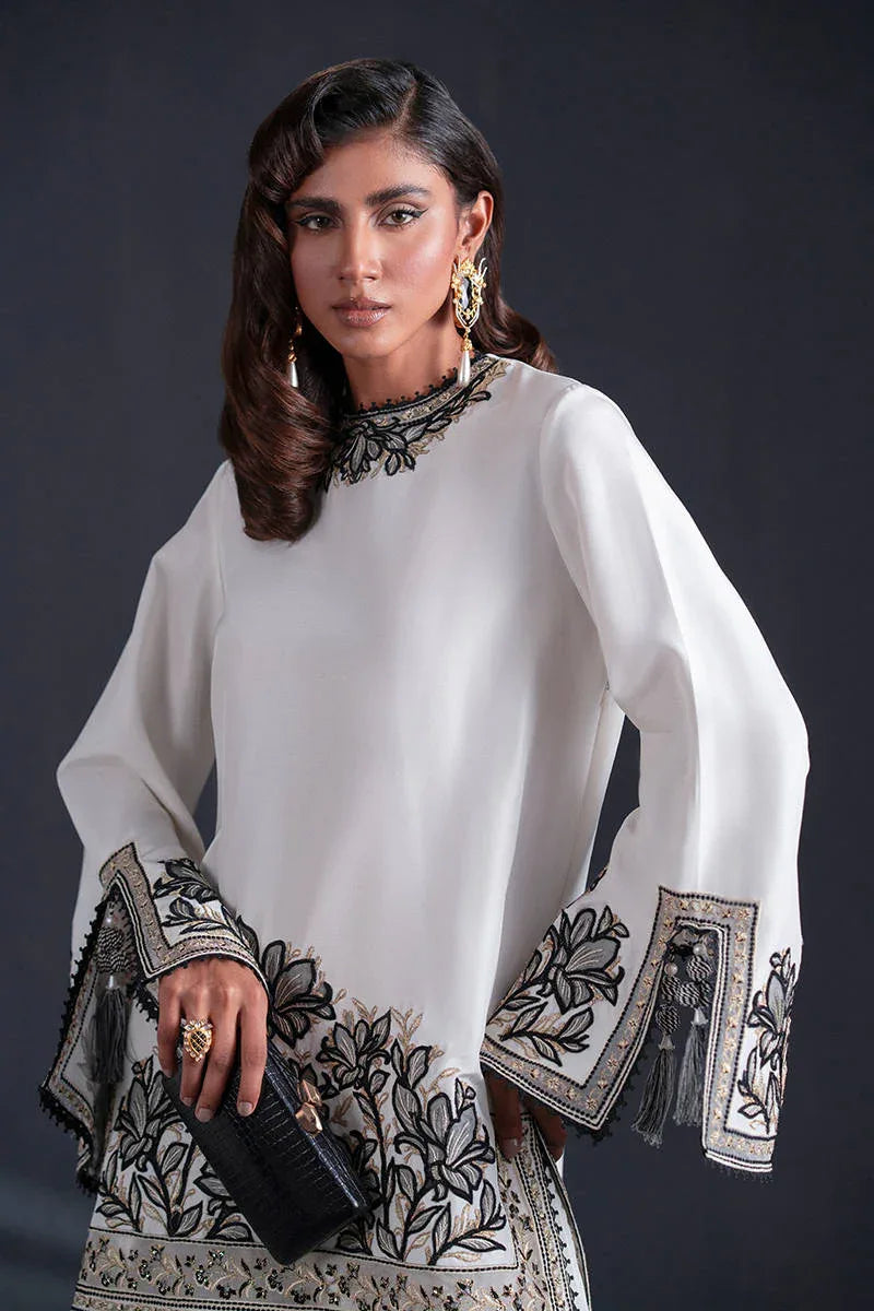 MNR | Chai Coffee Luxury Pret | Silken Tea - Rang-e-Khaas