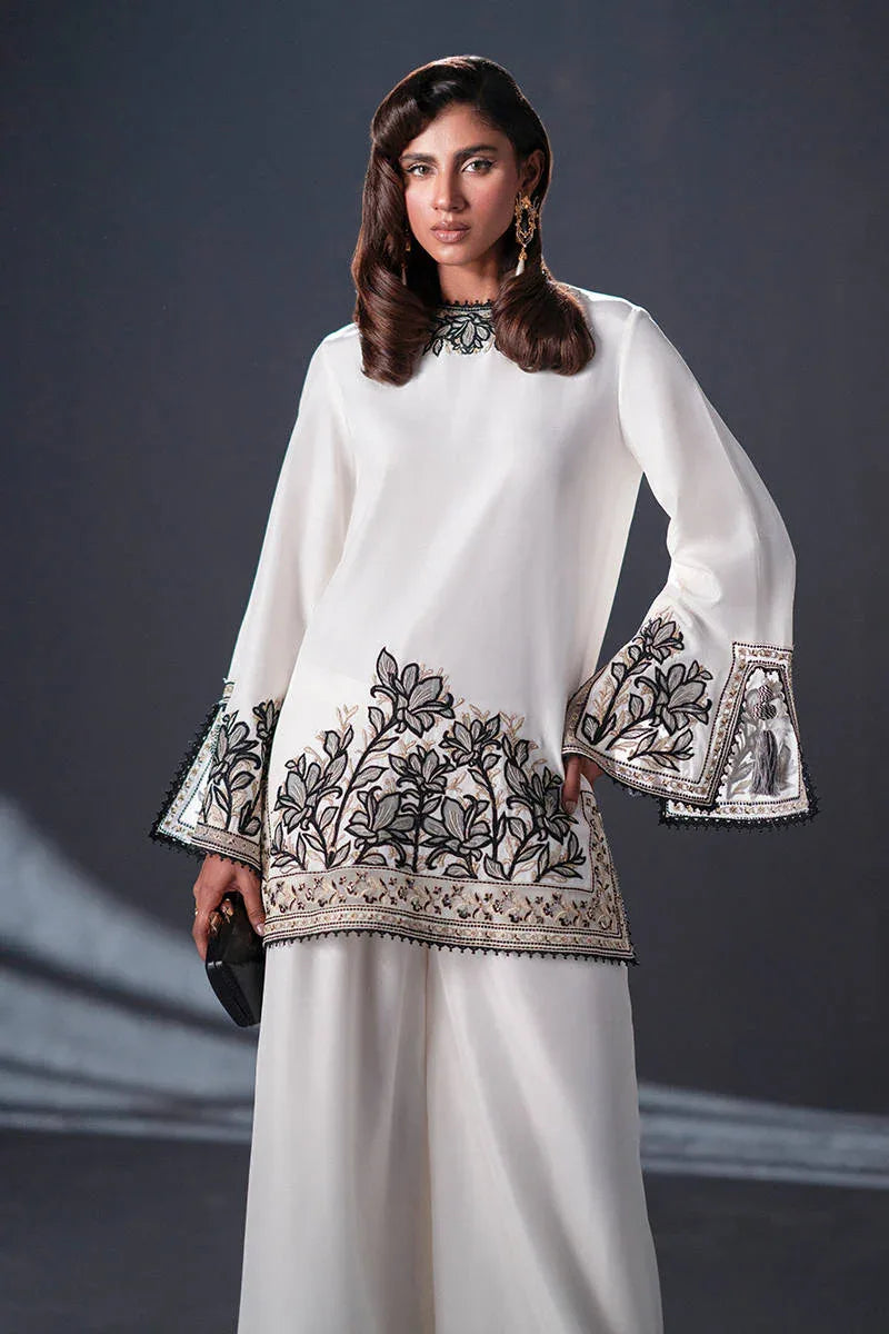 MNR | Chai Coffee Luxury Pret | Silken Tea - Rang-e-Khaas