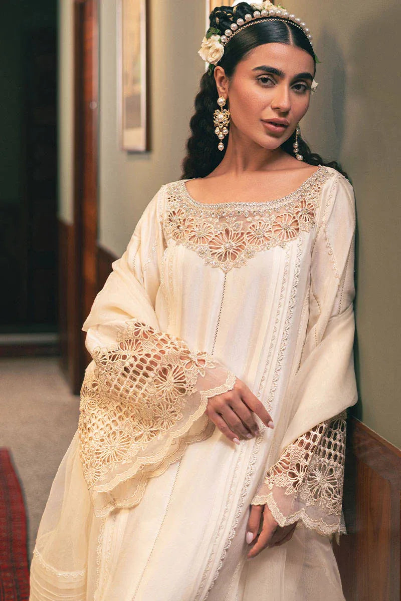 MNR | Chaye Coffee Luxury Pret | Snowy Whisper - Rang-e-Khaas