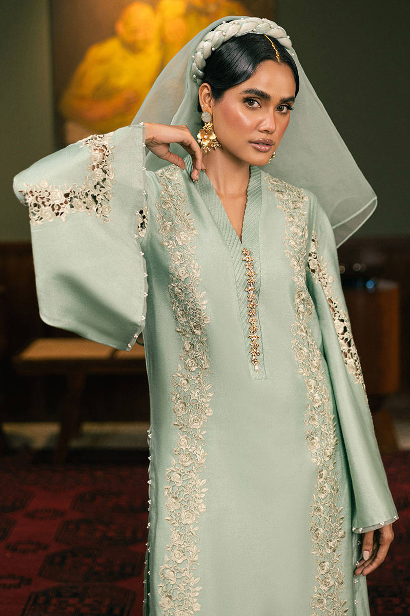 MNR | Chaye Coffee Luxury Pret | Star Gazer - Rang-e-Khaas