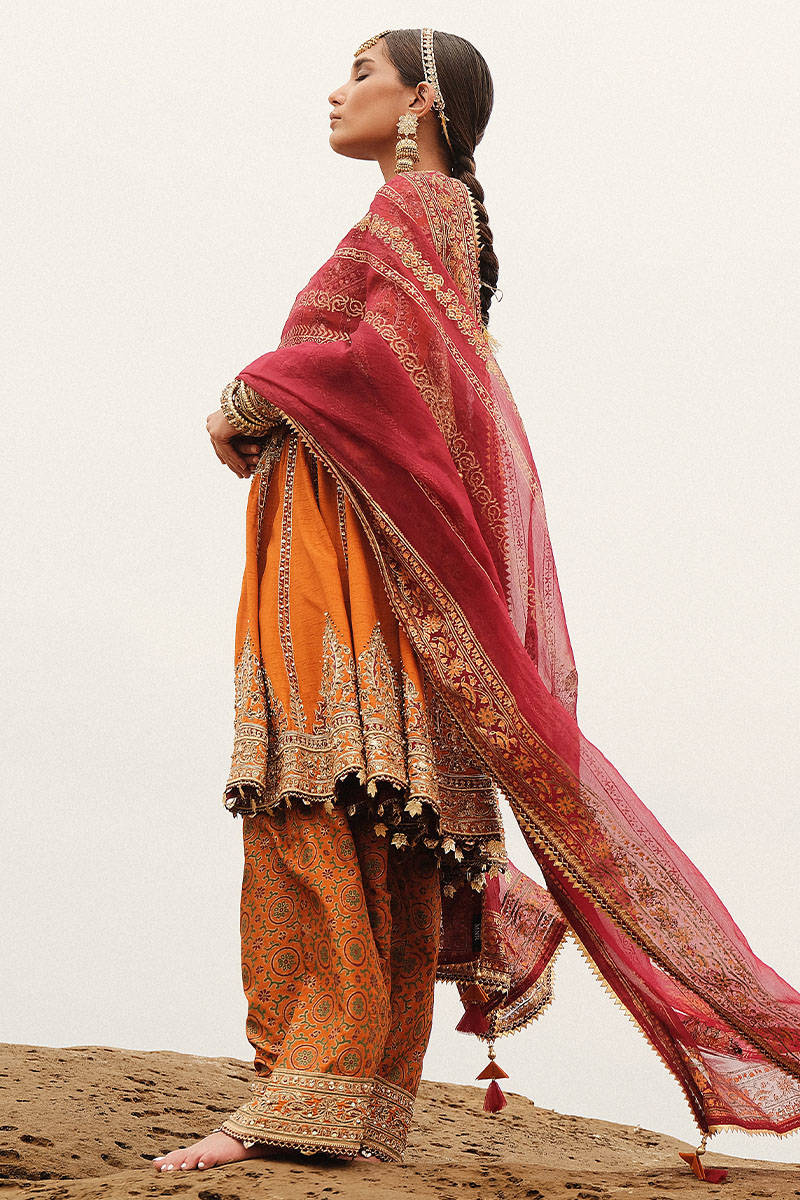 MNR | Gehraiyaan Shaadi Collection | Famiya - Rang-e-Khaas